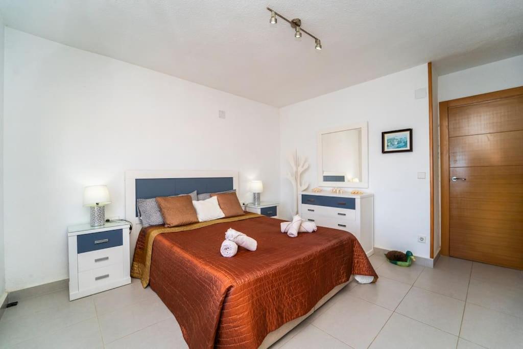 Seaview Bliss - Playa Flamenca Beachfront Bungalow