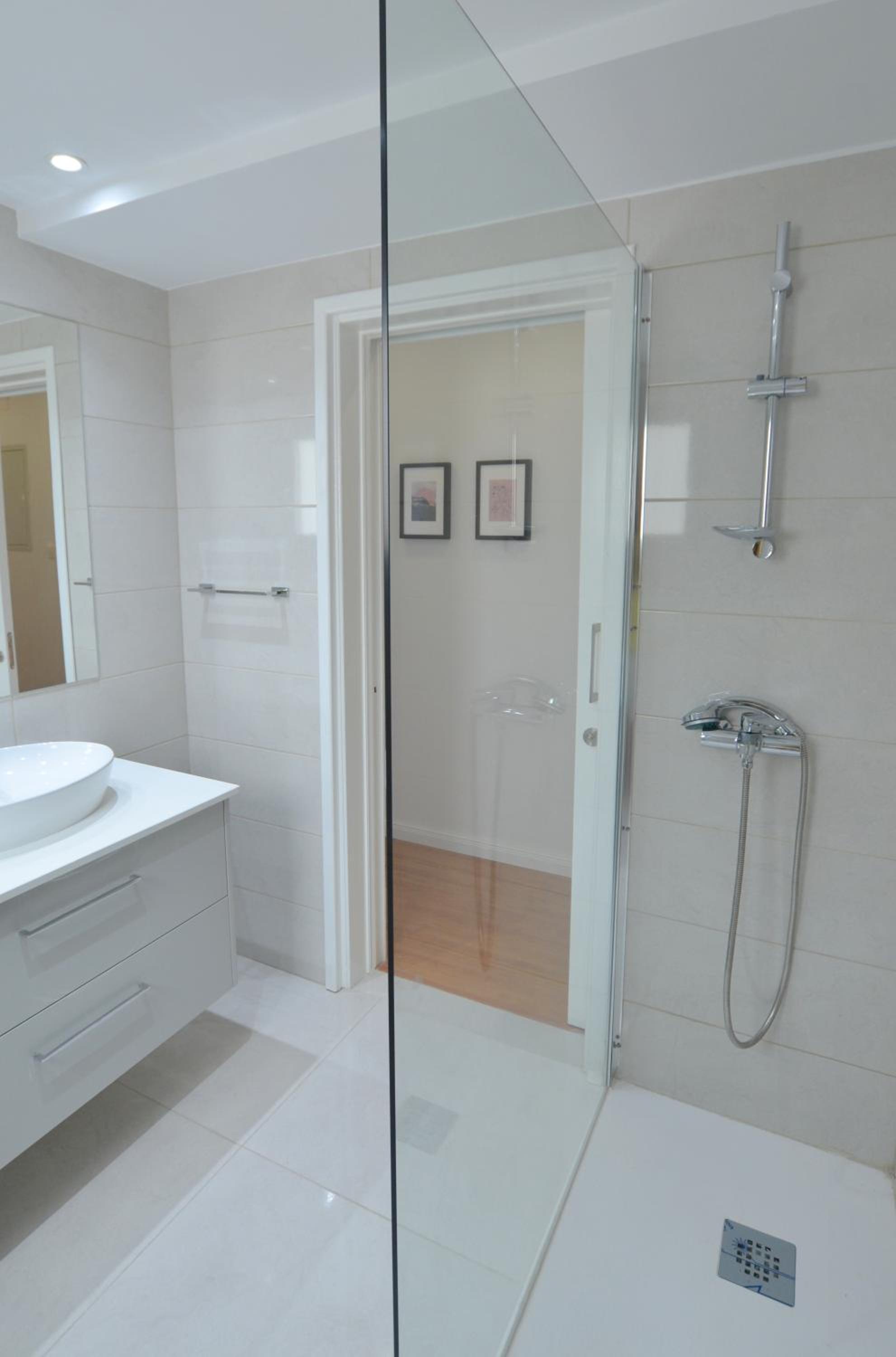 Finikoudes 3 Bedroom Seaview Flat