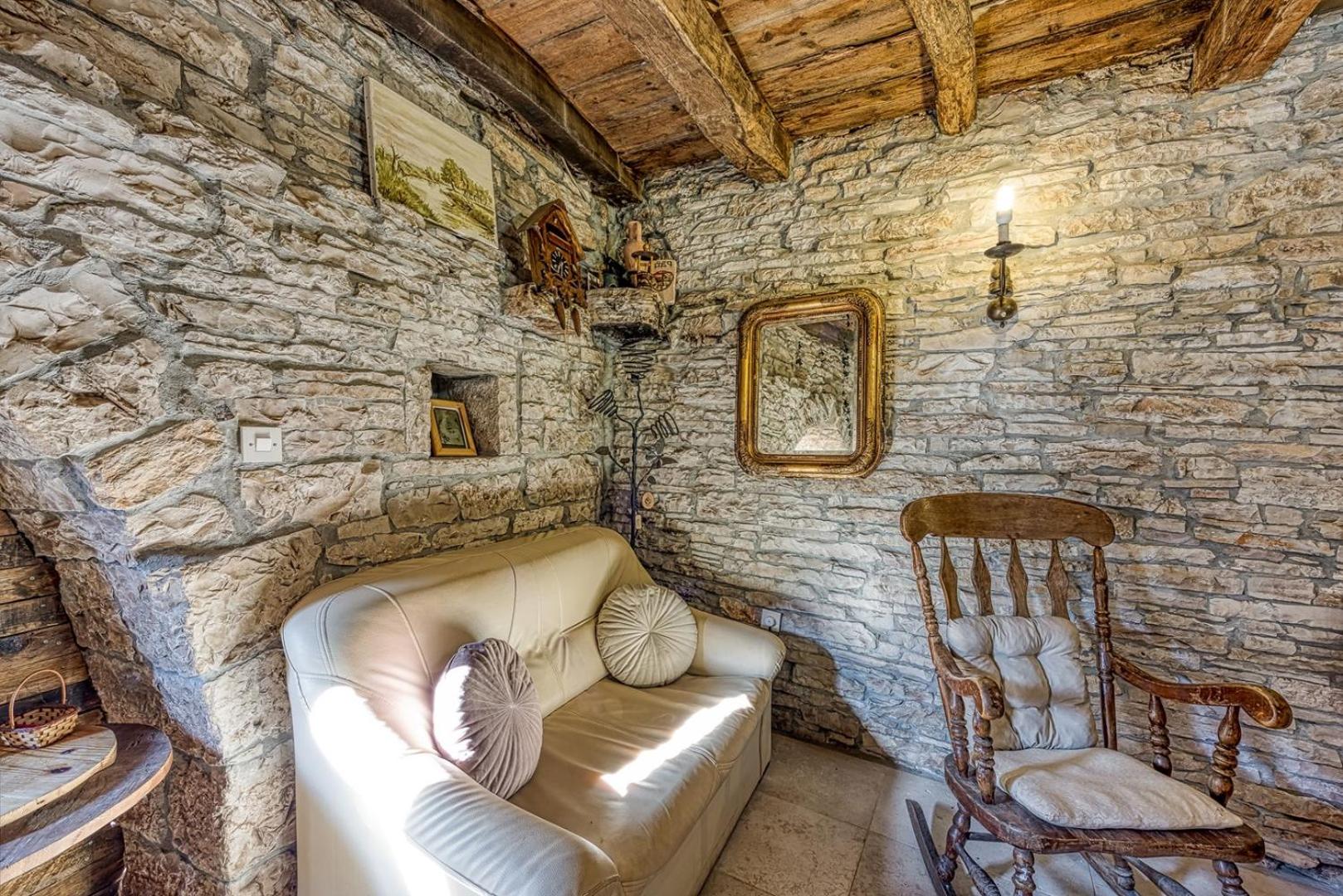 Casa Gustinka