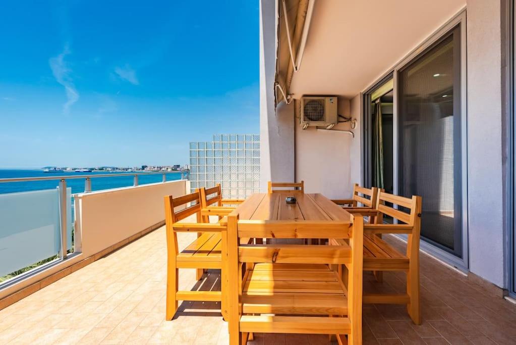 Naos' Beach Apartment