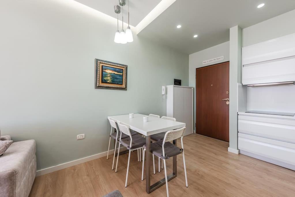Naos' Beach Apartment