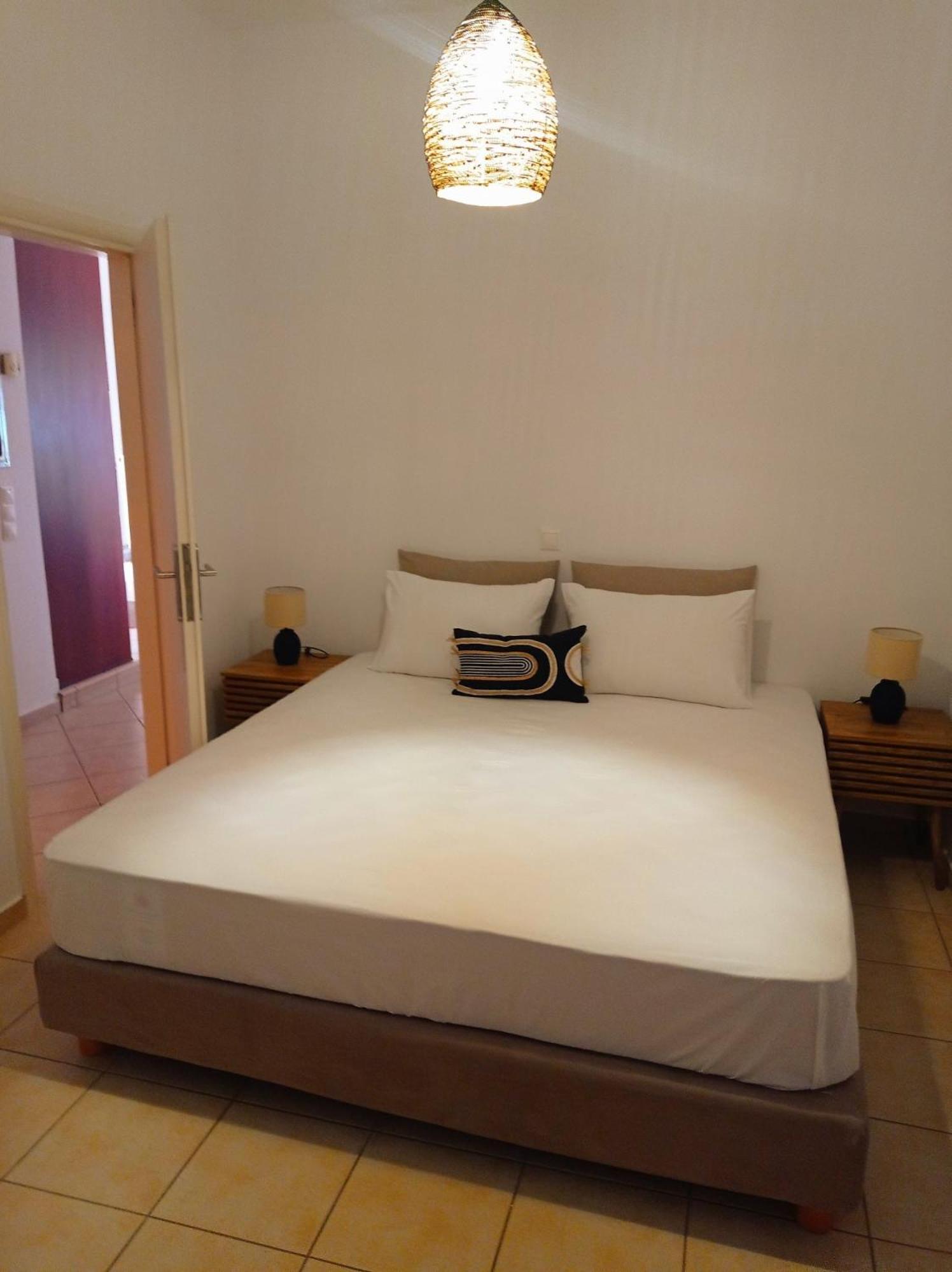 Sonema Seaside Apt en Chania Town — bedroom