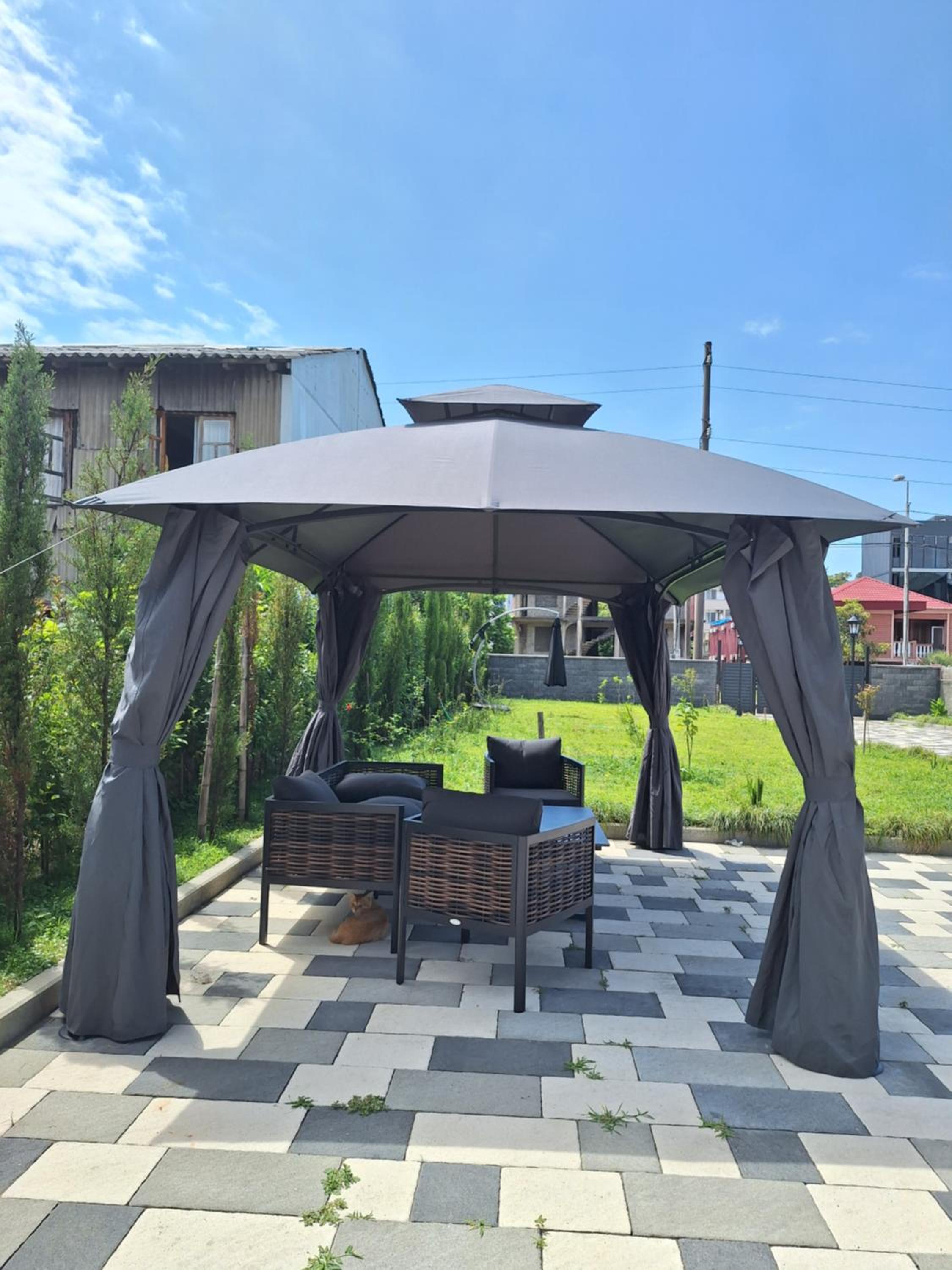 Hotel Barbare