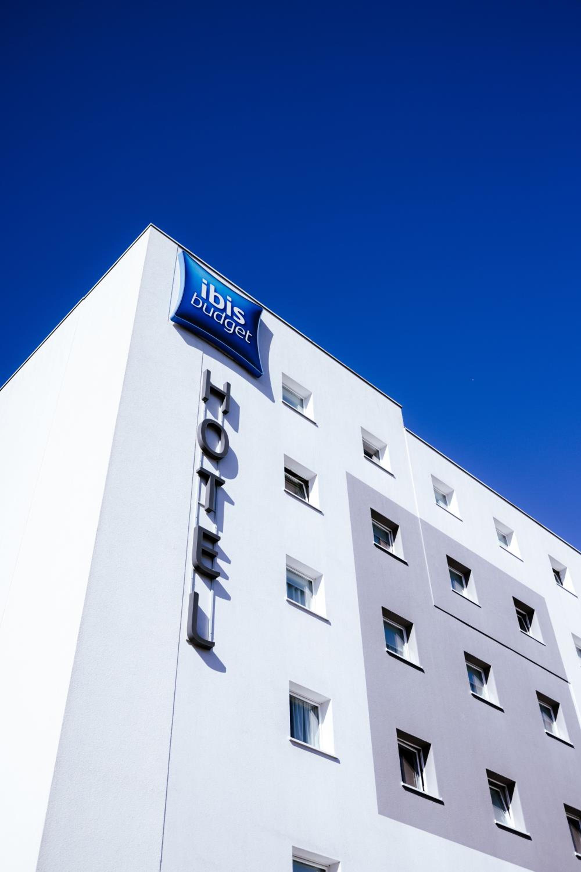 Luxembourg Vacations - ibis Budget Luxembourg Aeroport - Property Image 1