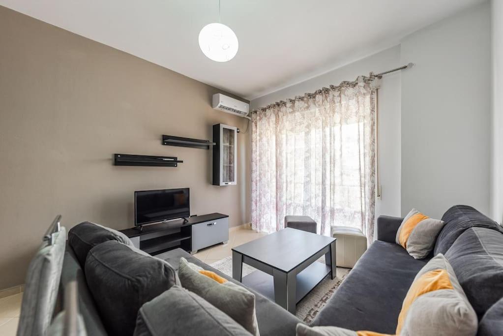 Comfort Beach Apartment by PikHost