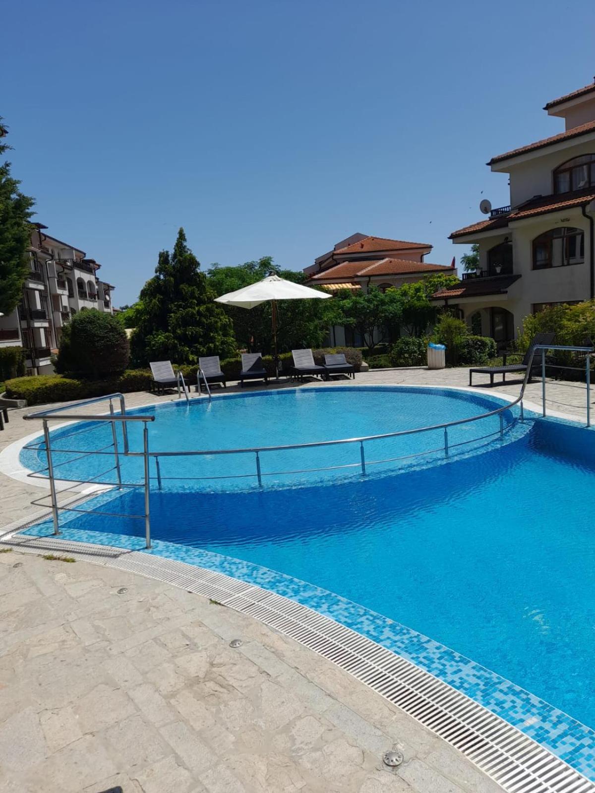 Beautiful 2 Room Apartment with Poolview outside from Aheloy