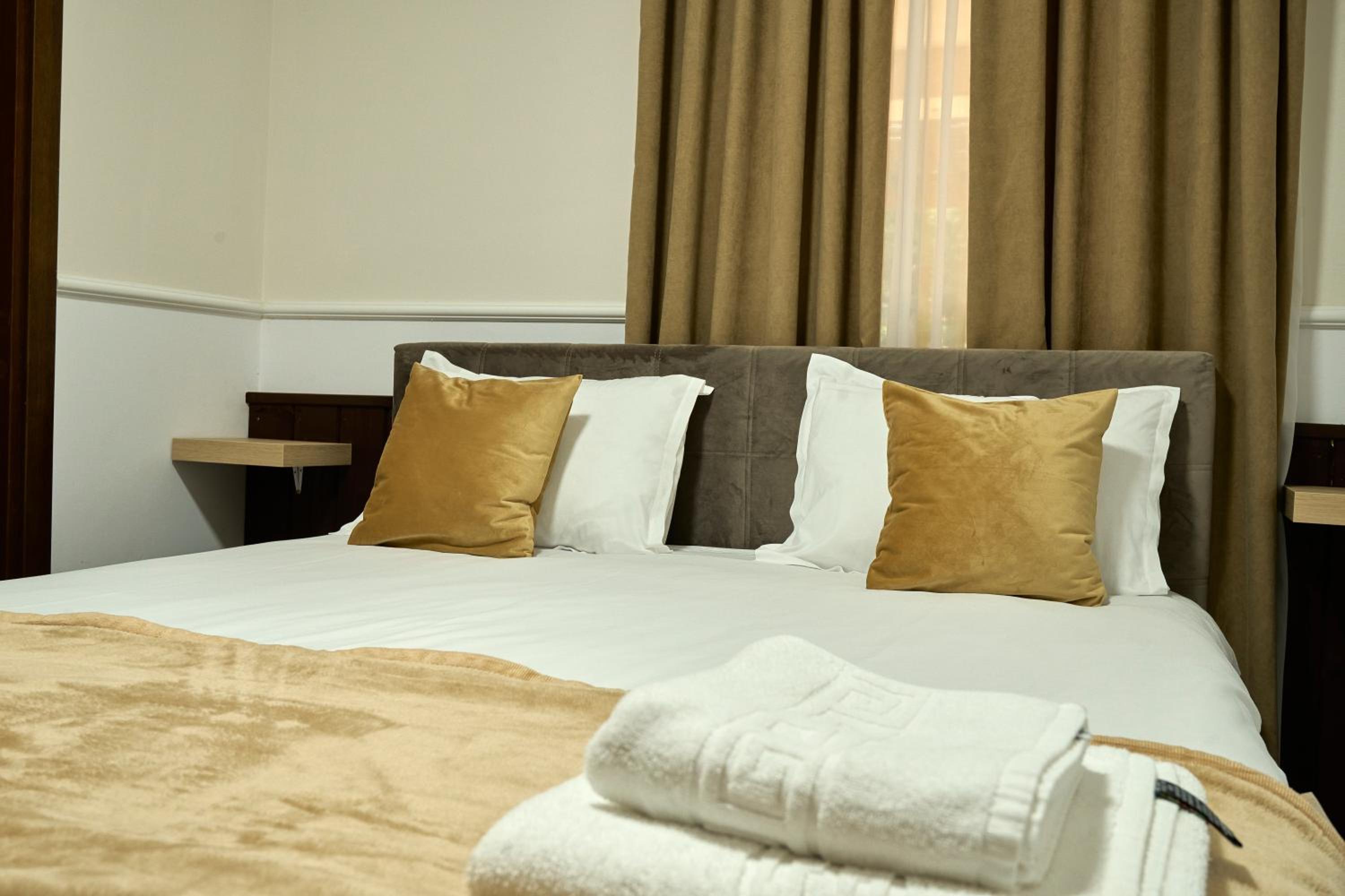 Therme Airport Resort