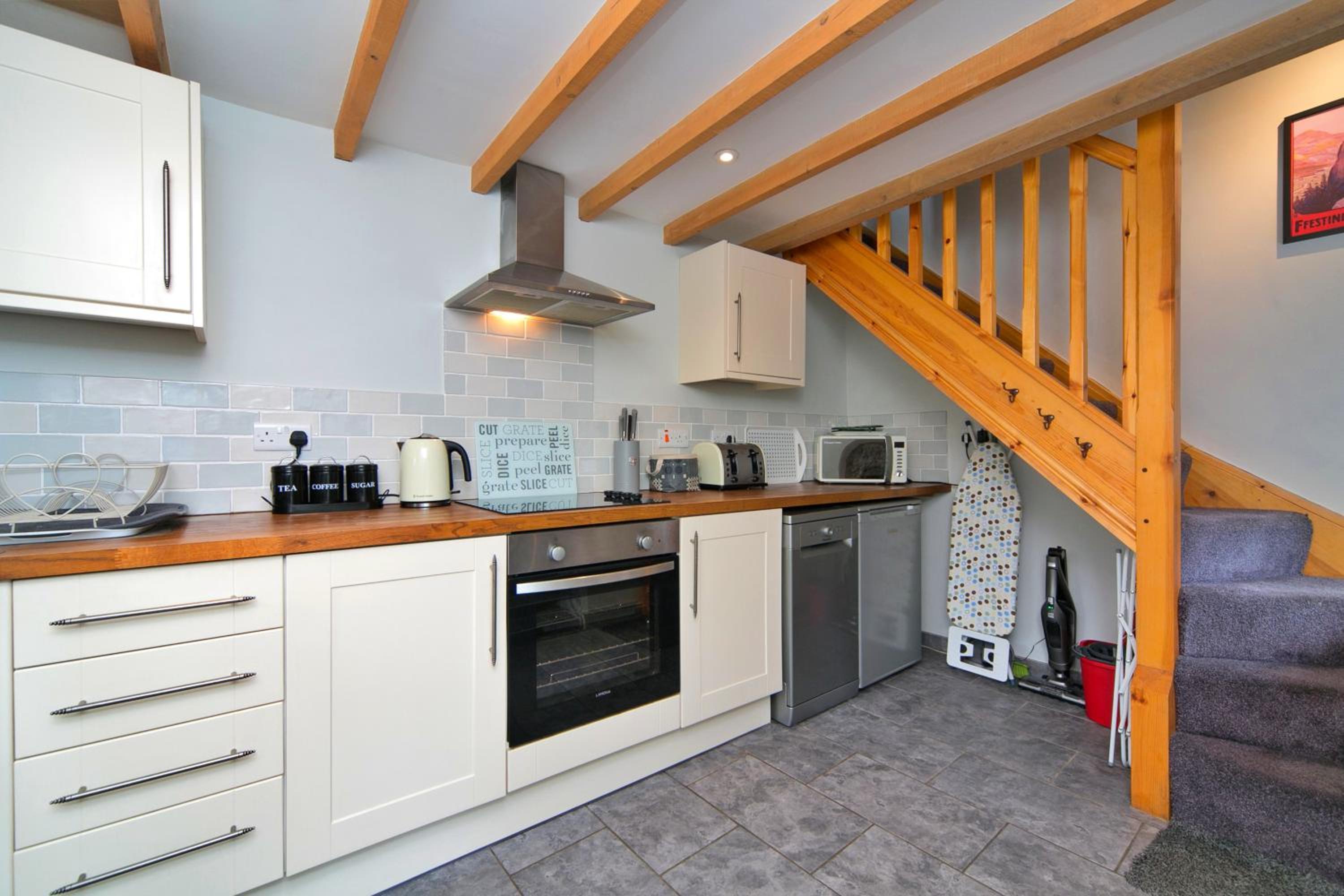 Finest Retreats - Brondderwen view 4