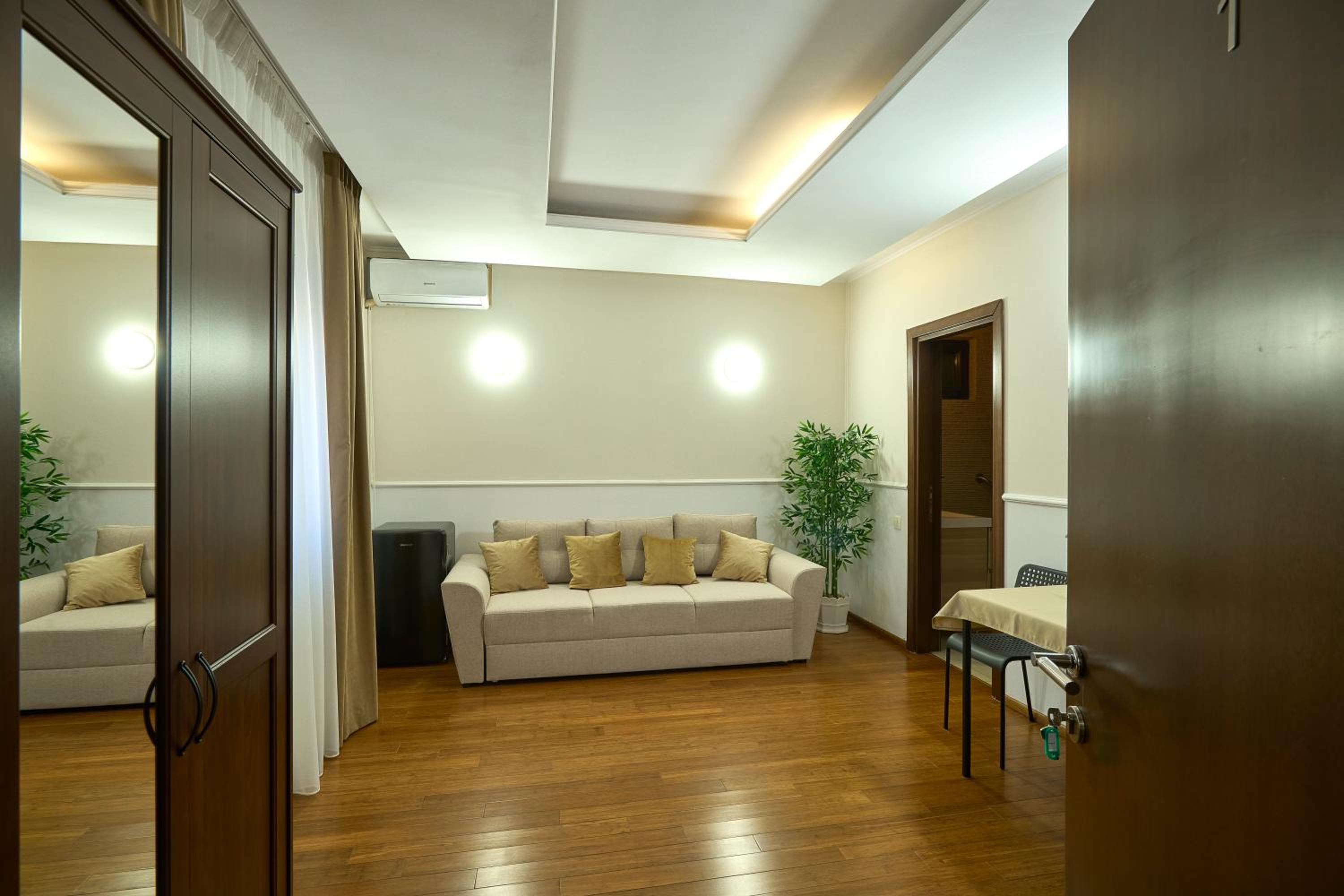 Therme Airport Resort