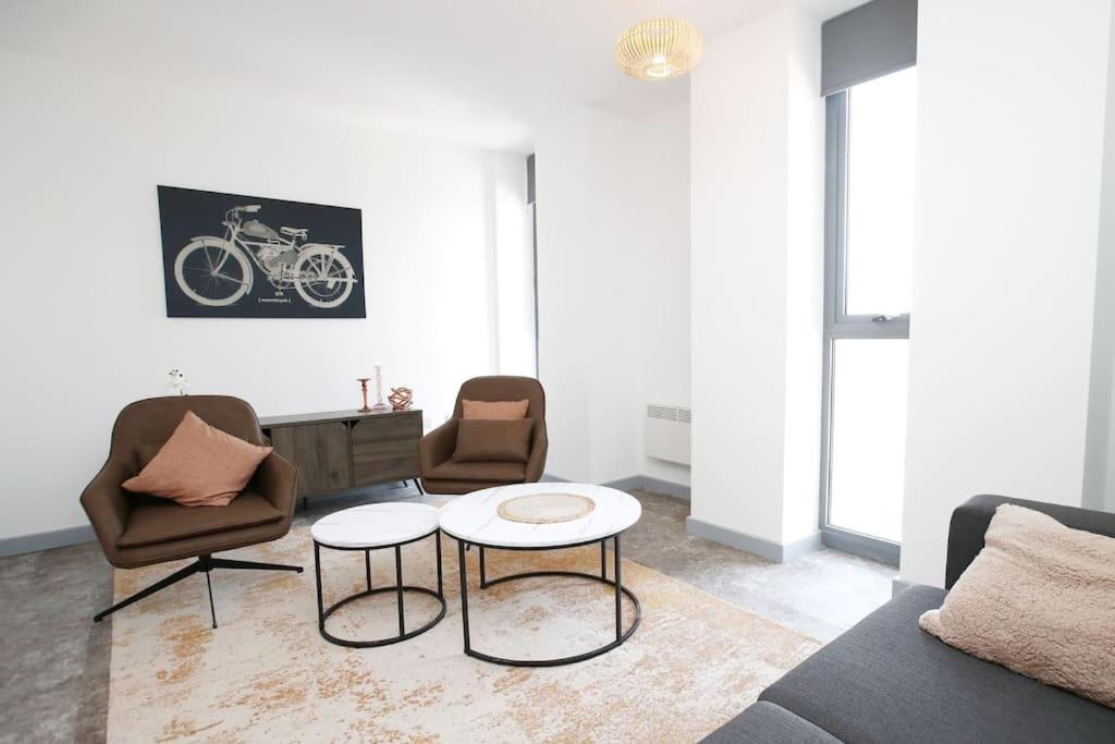 High Point 1 Bedroom Apartment view 2