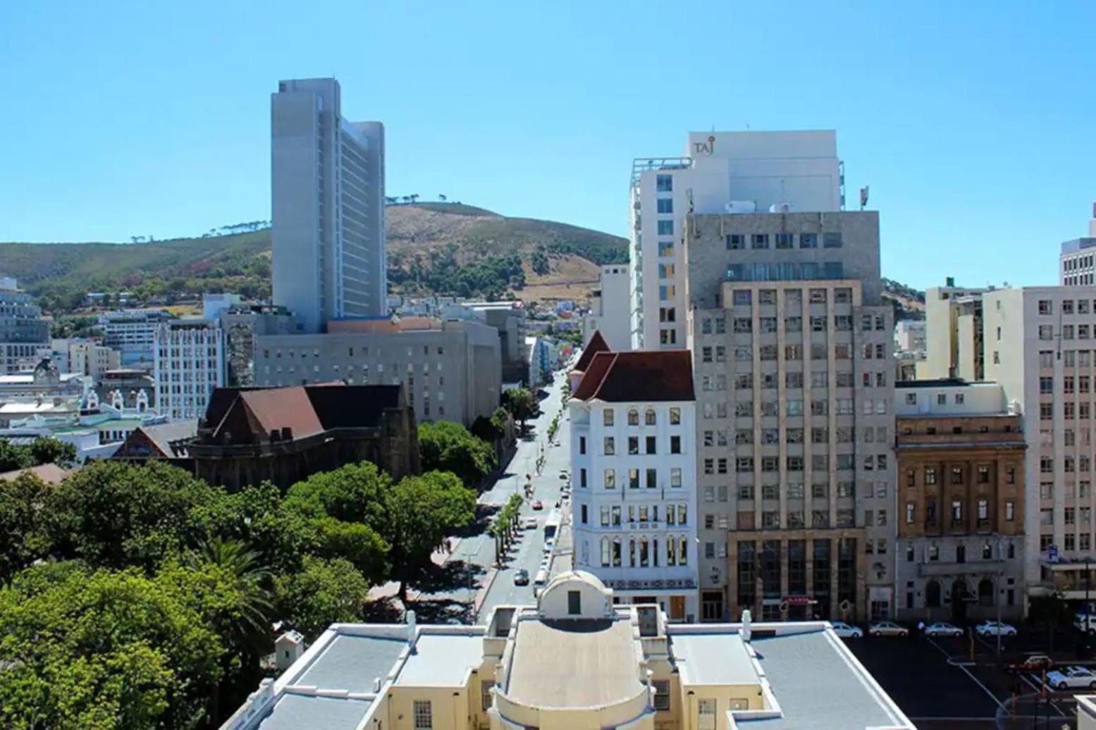 No load-shedding spacious city oasis with epic views