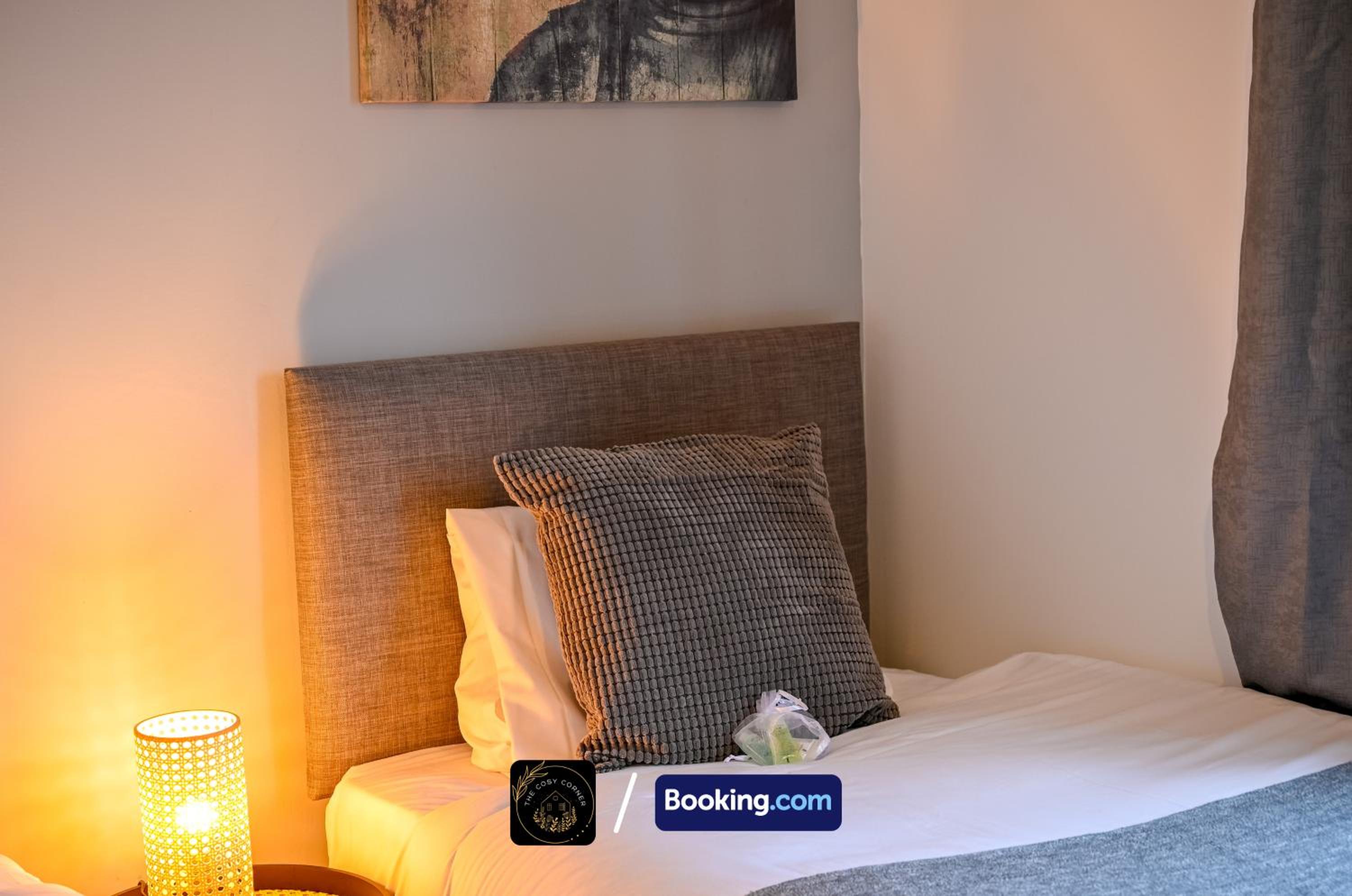 Cosy 4-Bed House l Garden l Free Parking l WiFi l Specious l Hosted by The Cosy Corner Nationwide