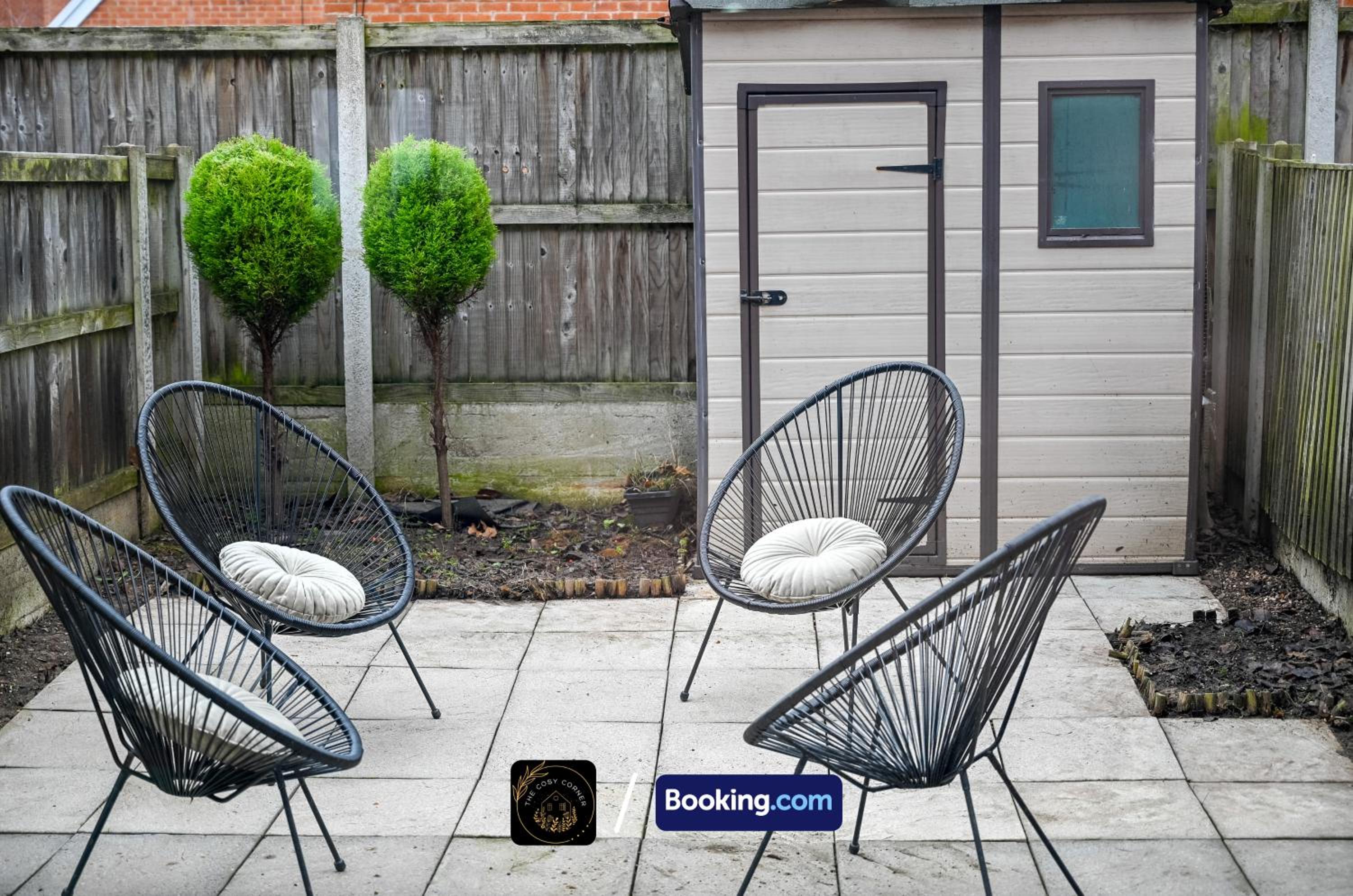 Cosy 4-Bed House l Garden l Free Parking l WiFi l Specious l Hosted by The Cosy Corner Nationwide