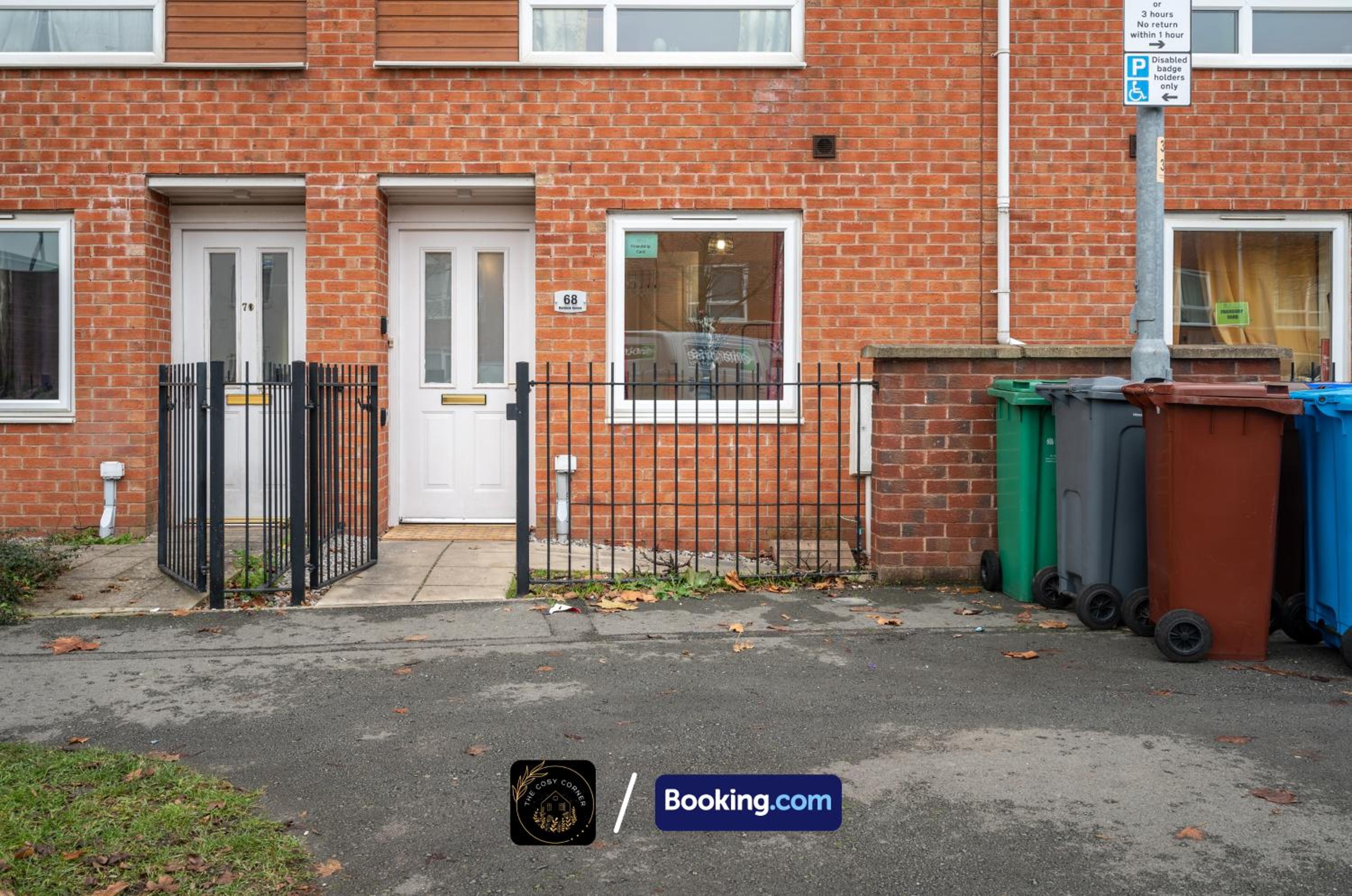 Cosy 4-Bed House l Garden l Free Parking l WiFi l Specious l Hosted by The Cosy Corner Nationwide photo 5