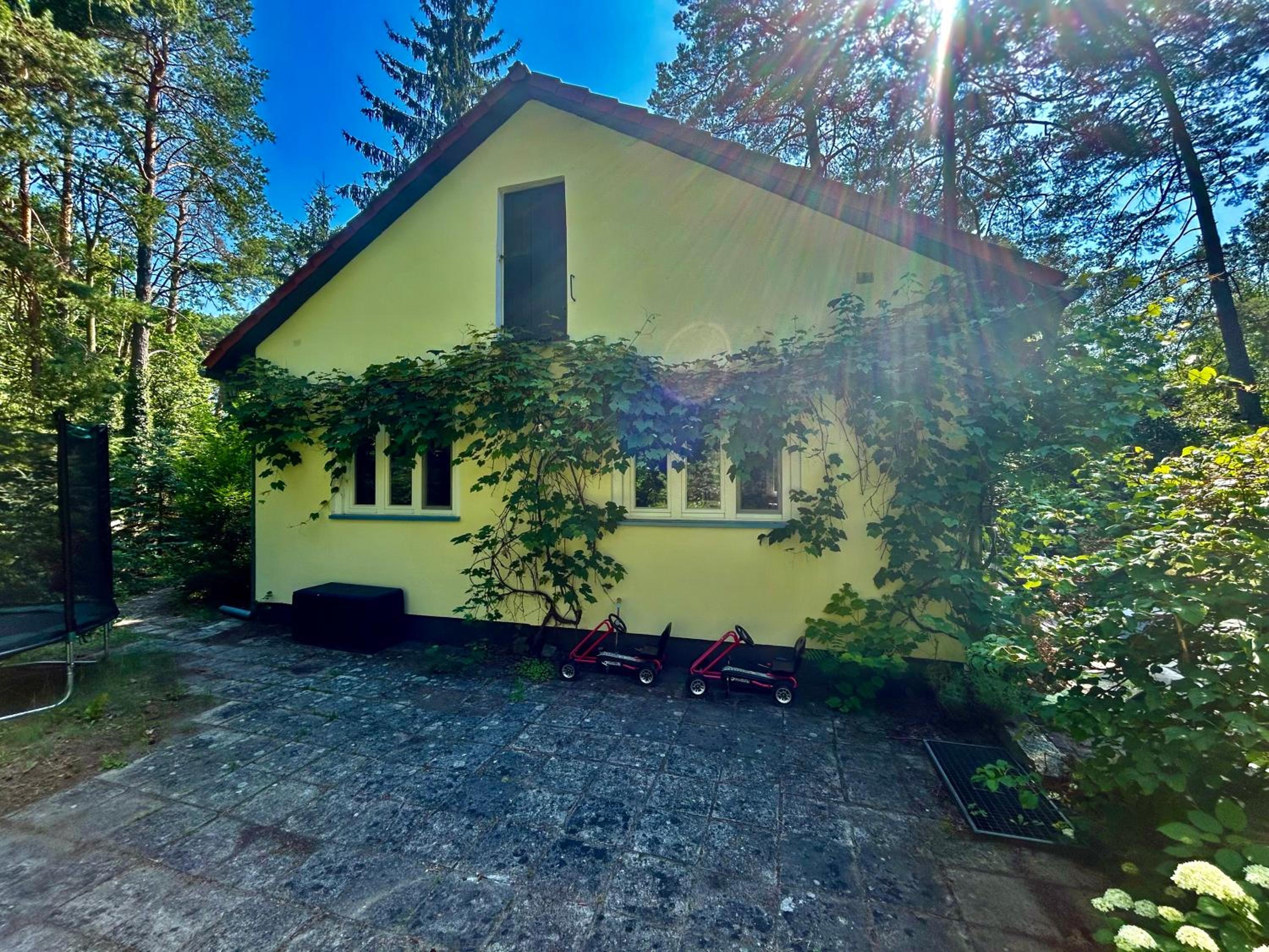 Ferienhaus im Grünen mit Kamin