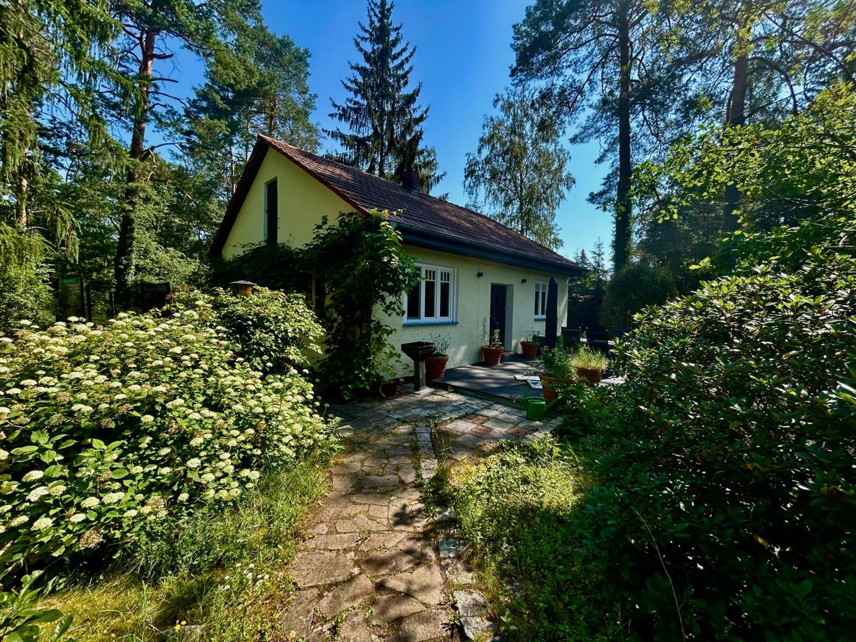Ferienhaus im Grünen mit Kamin
