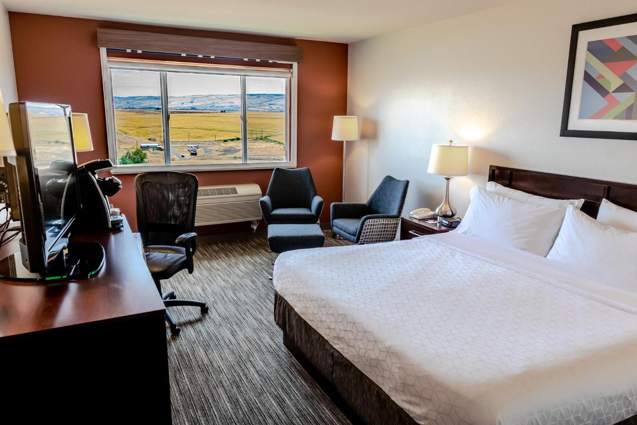 Pendleton Vacations - Holiday Inn Express Pendleton, an IHG Hotel - Property Image 2