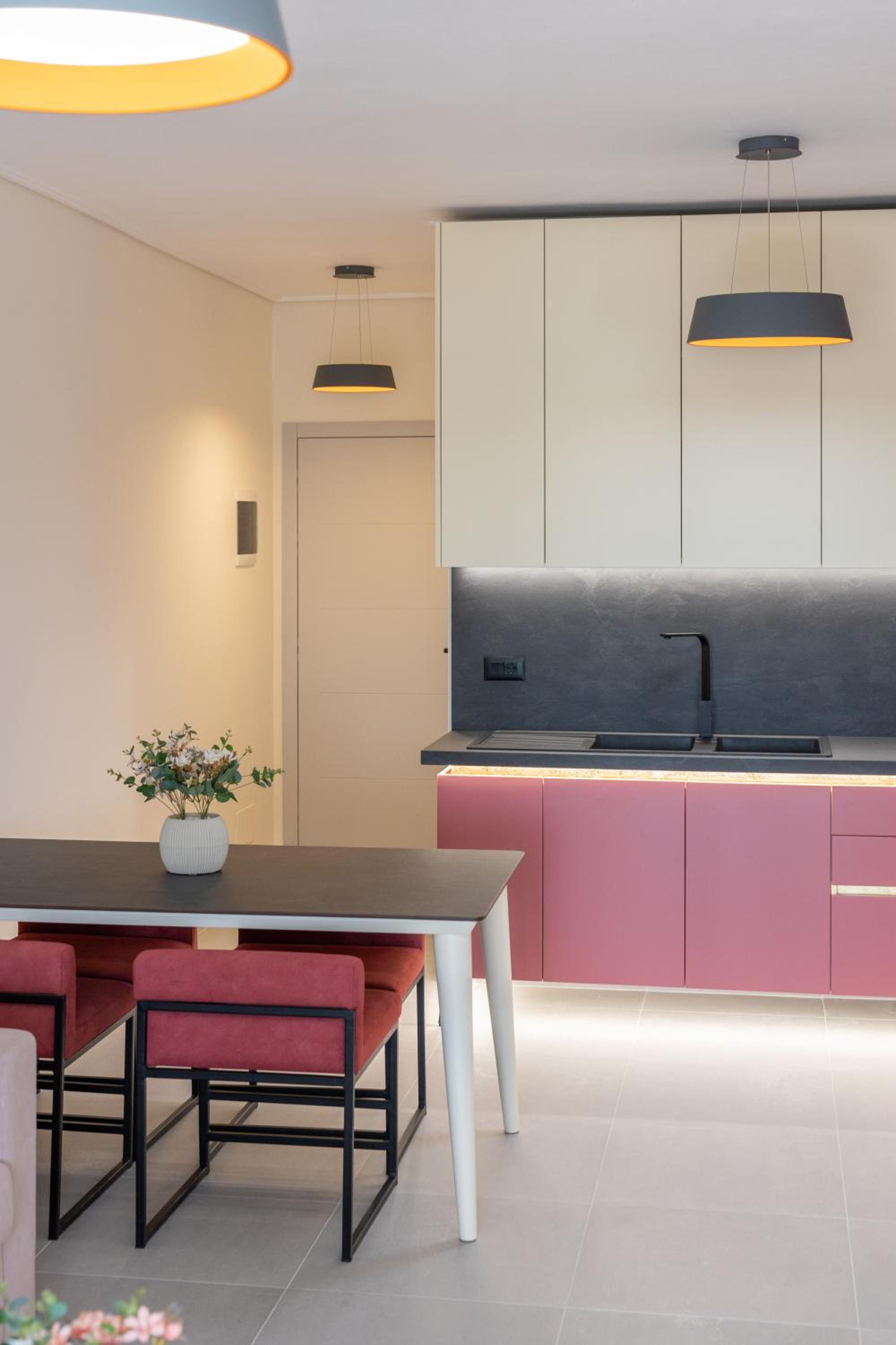 The View - Ruby, Luxury, Central