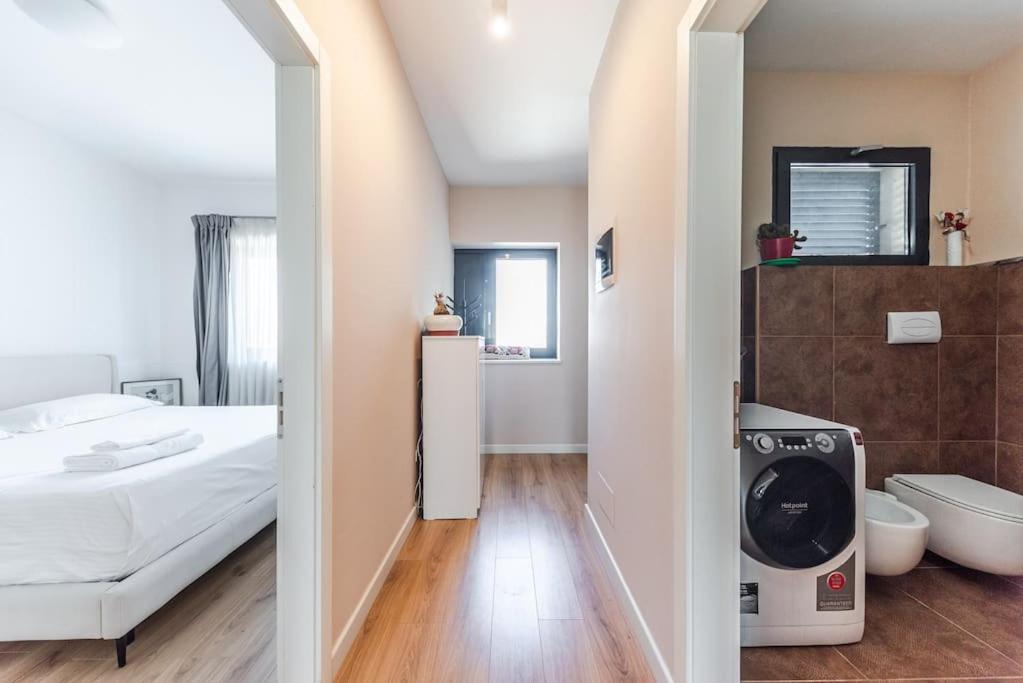 2-BR Apartment close to Radio Shkodra Roger That by Pik Host