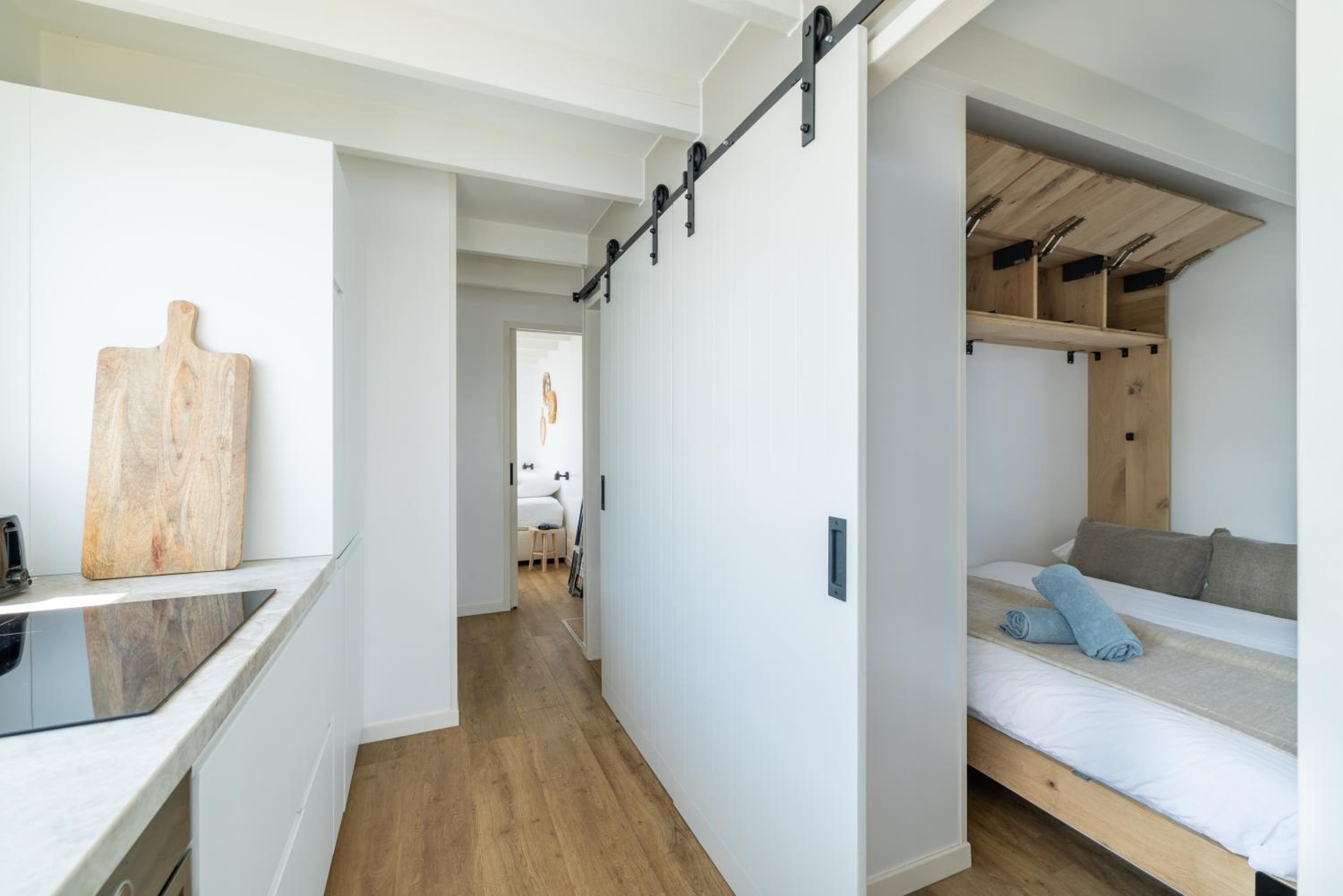 Surla houseboat 