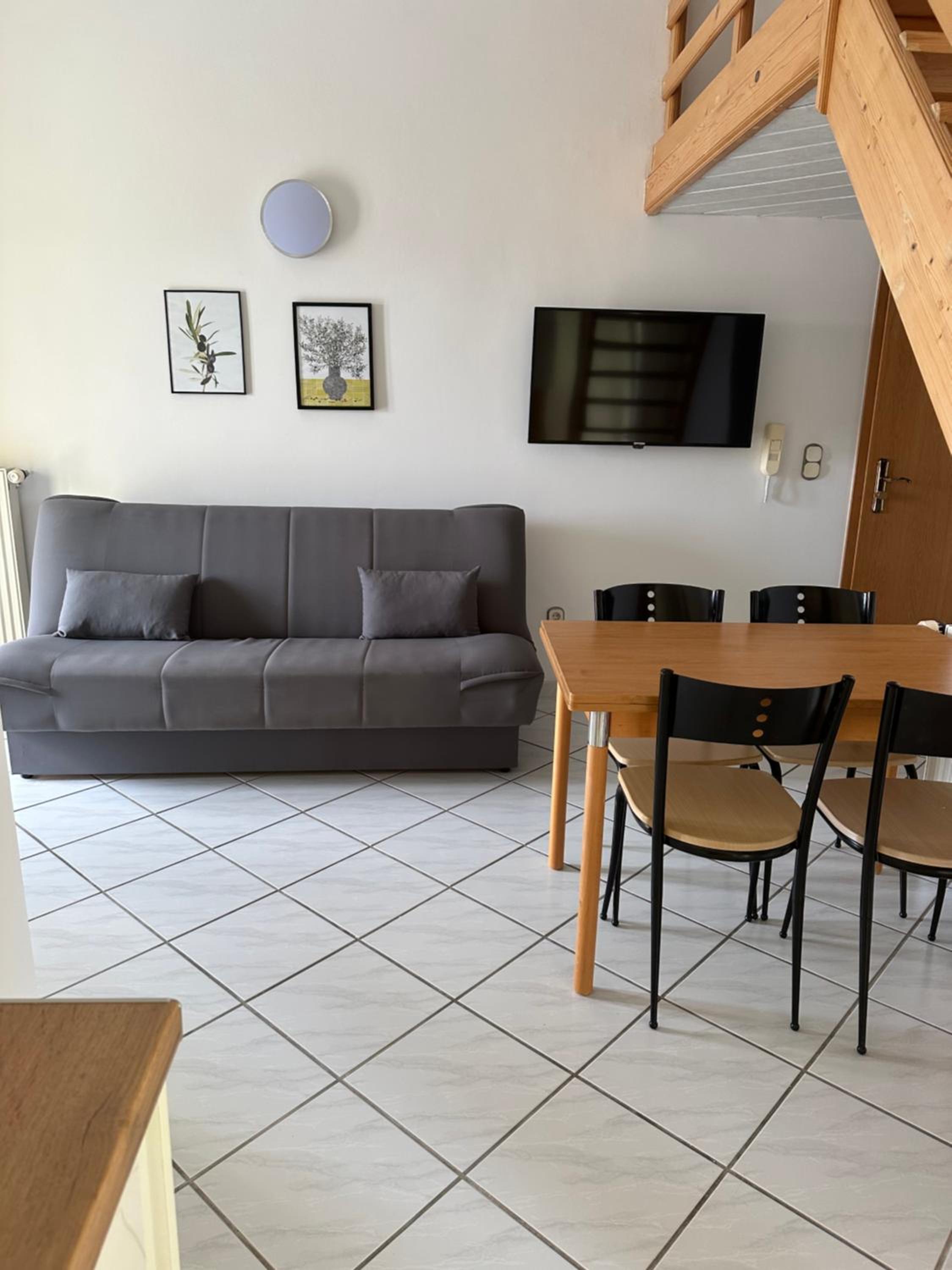 Apartments Jareb
