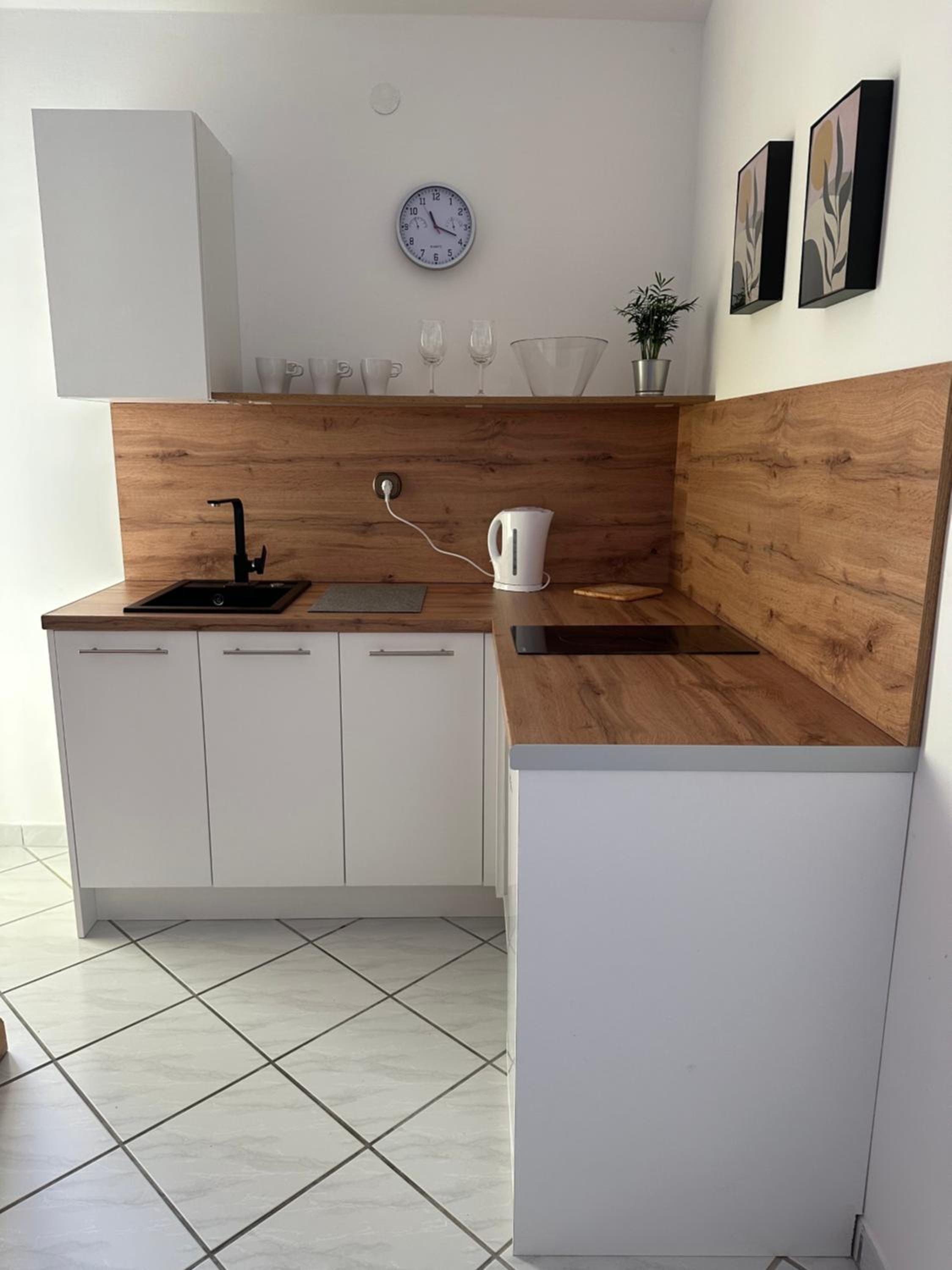 Apartments Jareb