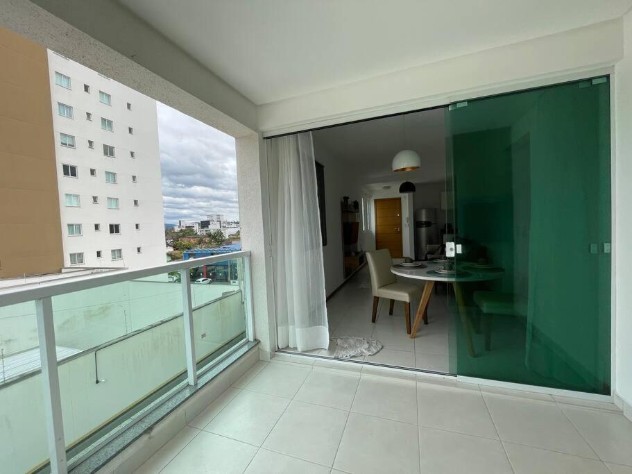 Apartamento maravilhoso a 8 min da Villa Germânica - Até 6 Pessoas