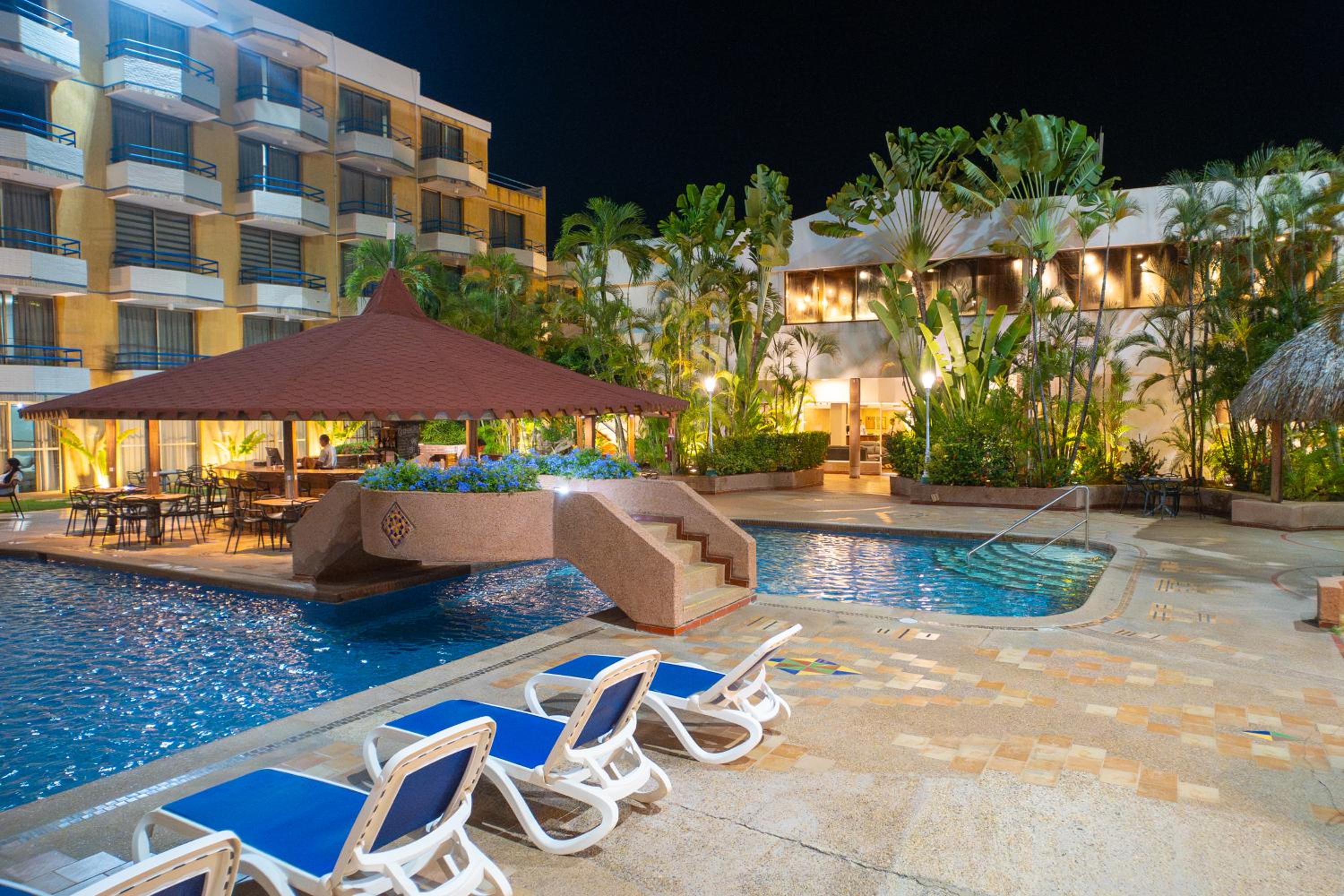 Hotel Margarita Dynasty - Photo 11