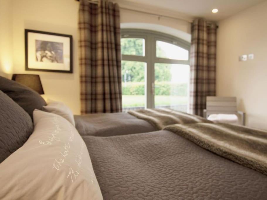 Bramley - Luxury Lincolnshire Cottage view 4