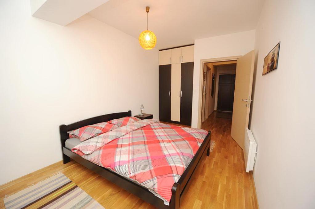 Tim Apartments