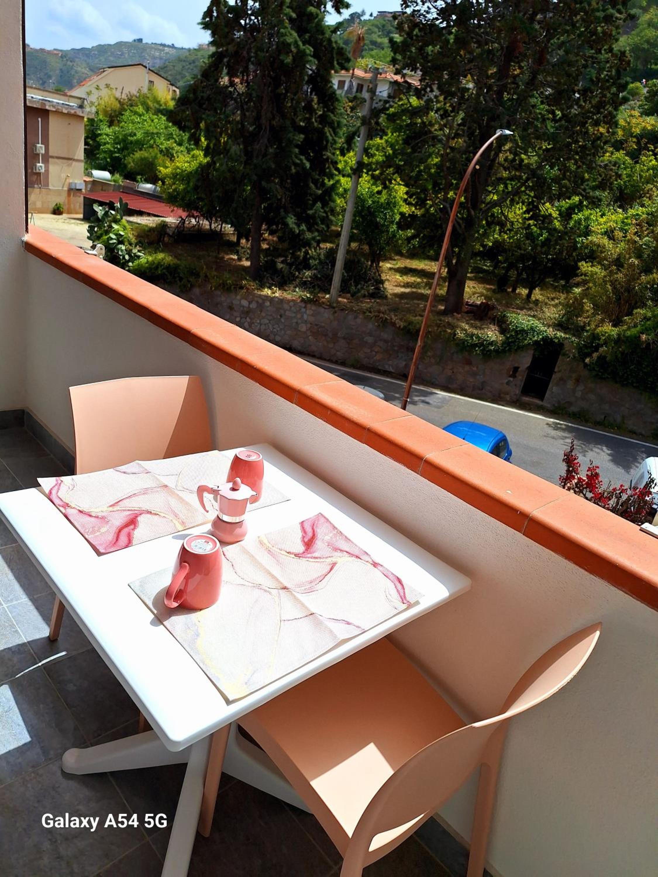 Flowers Apartment
