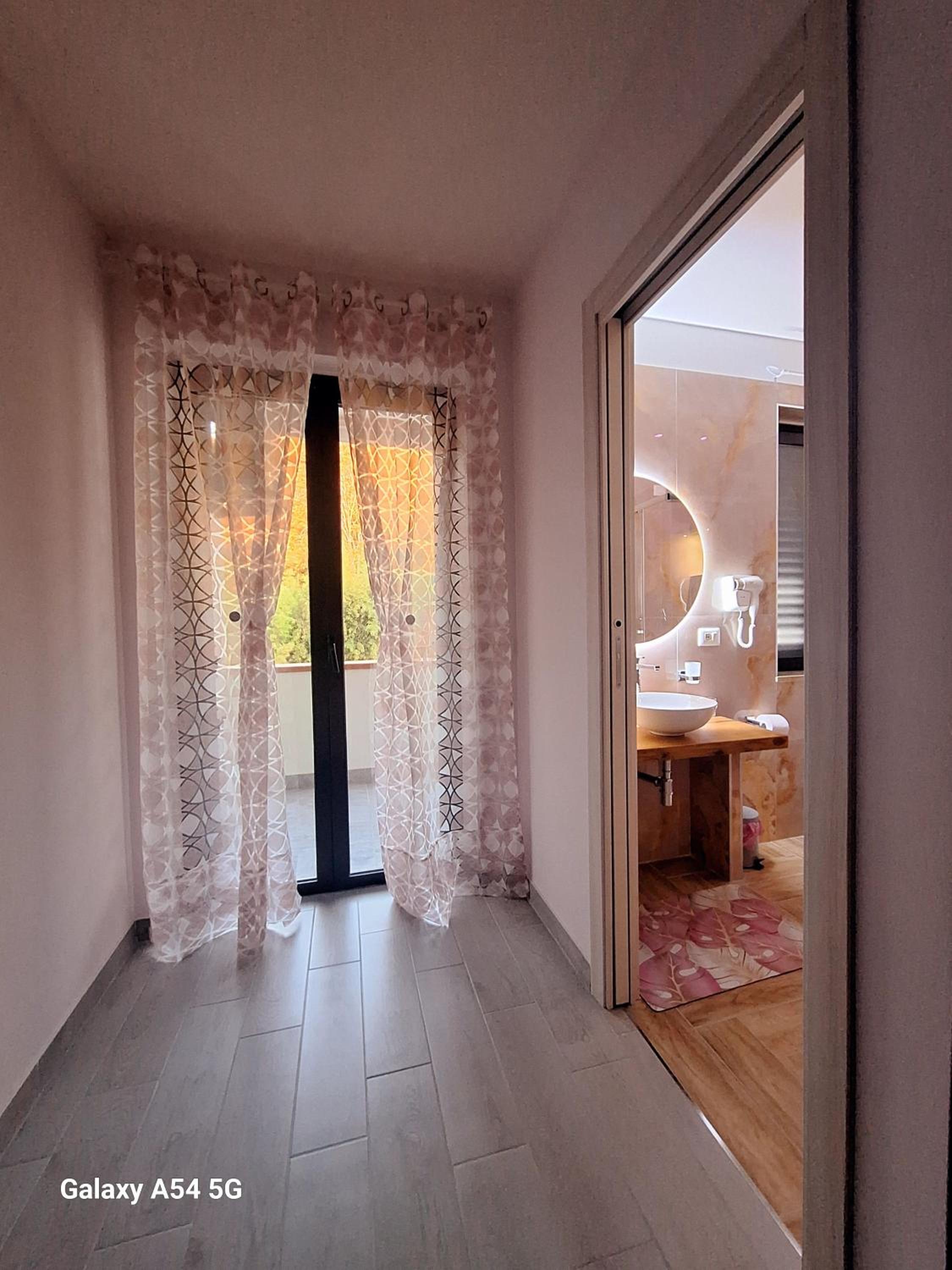 Flowers Apartment