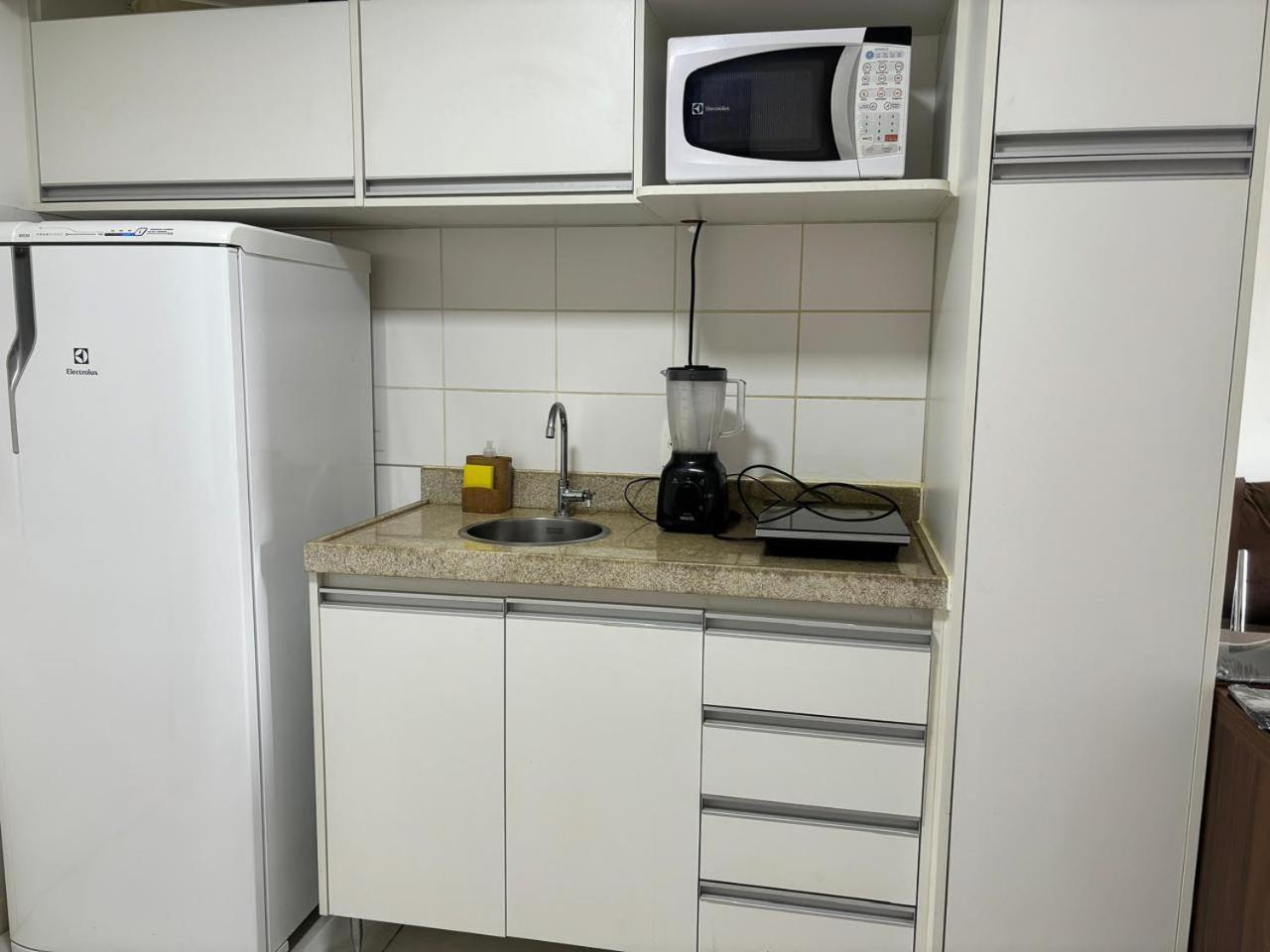 Flat com varanda e localização privilegiada-Vision