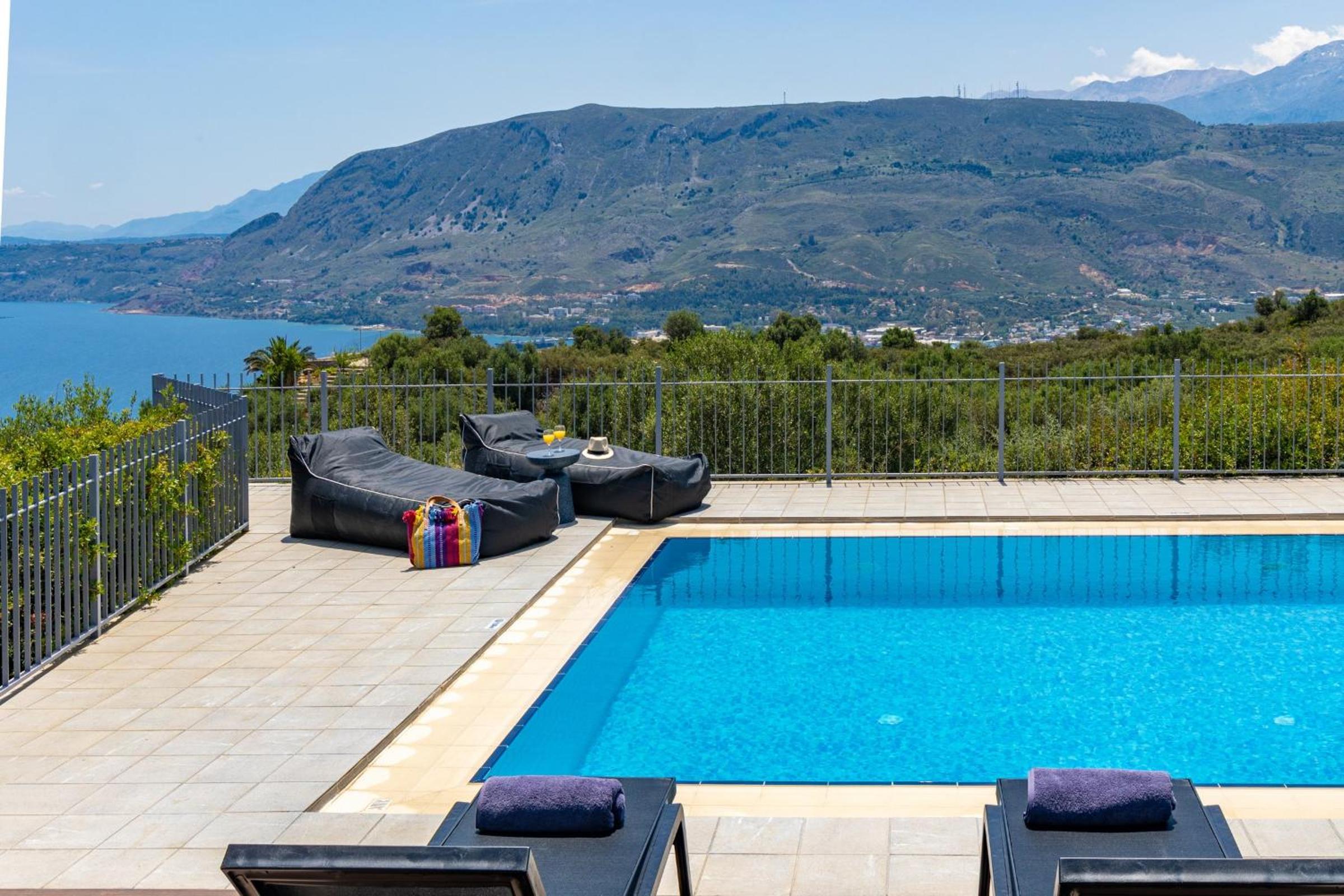 SeaSilia Luxury Villa
