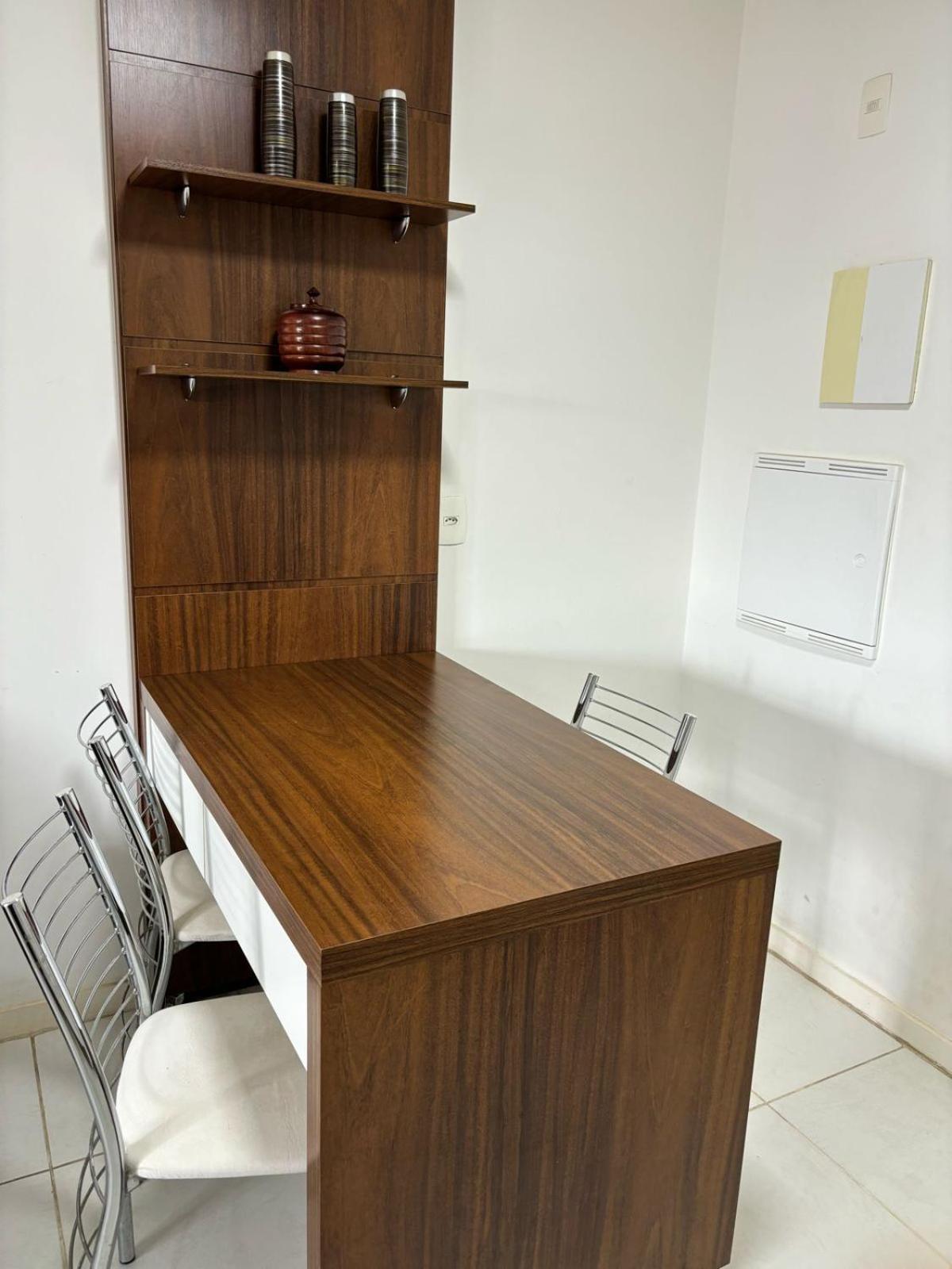 Flat com varanda e localização privilegiada-Vision