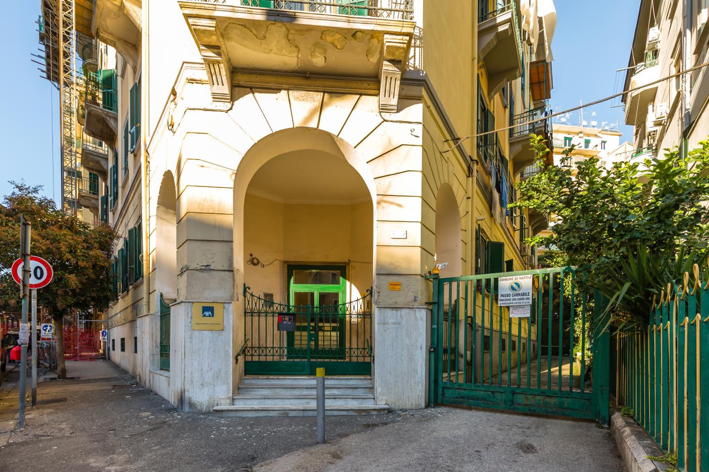 Arenella Family Apartment by Wonderful Italy