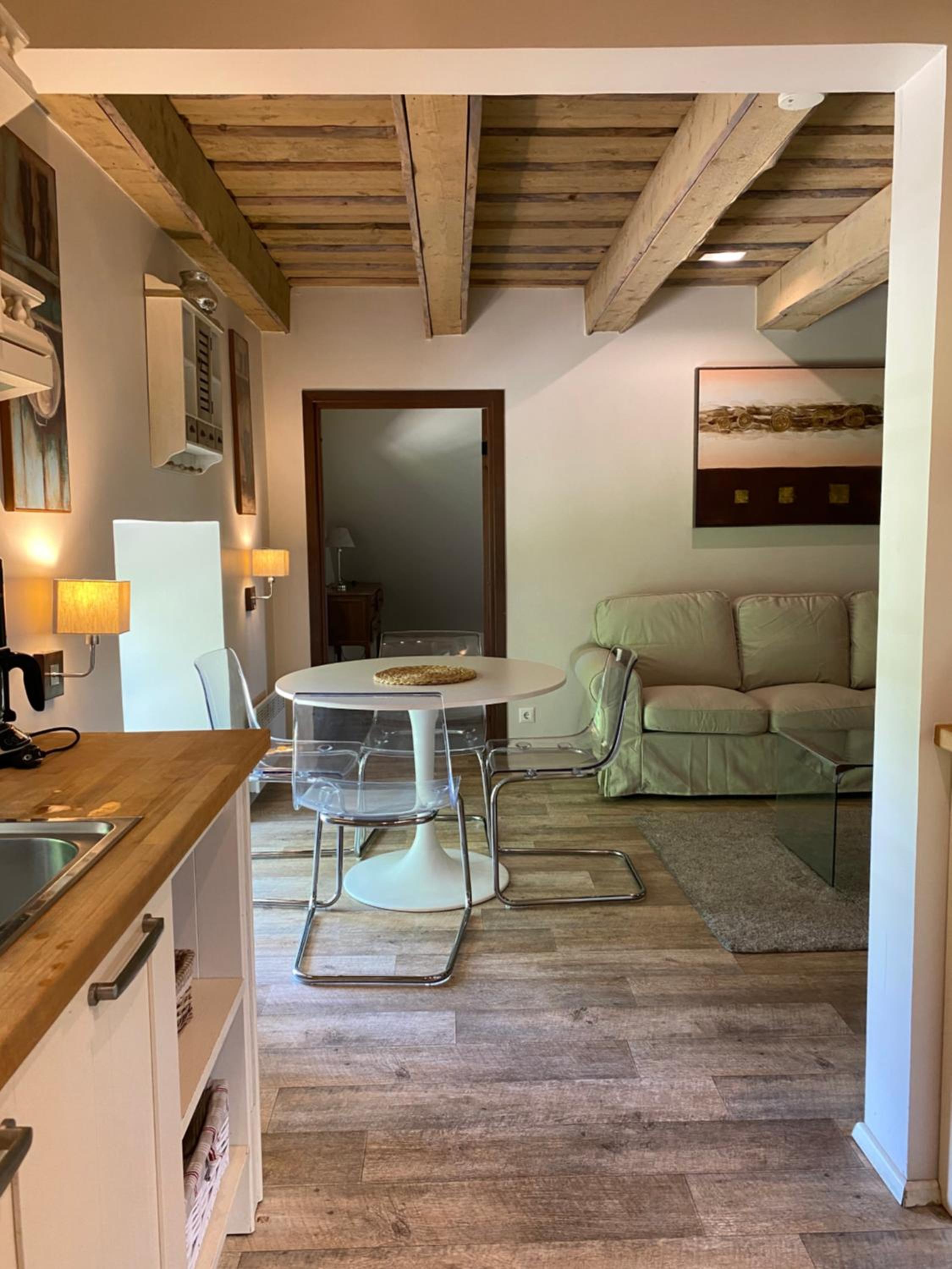 Ontika Manor Unique Apartment