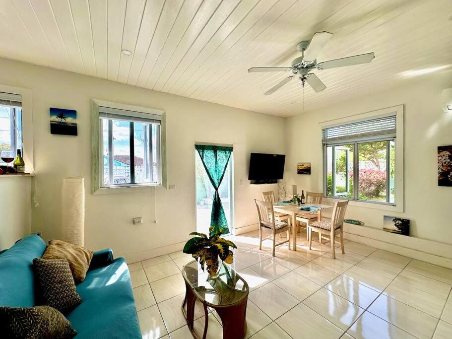 Two charming connected apartments for 4 or family