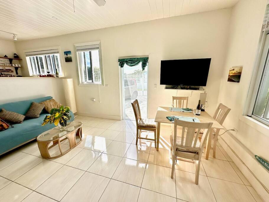 Two charming connected apartments for 4 or family