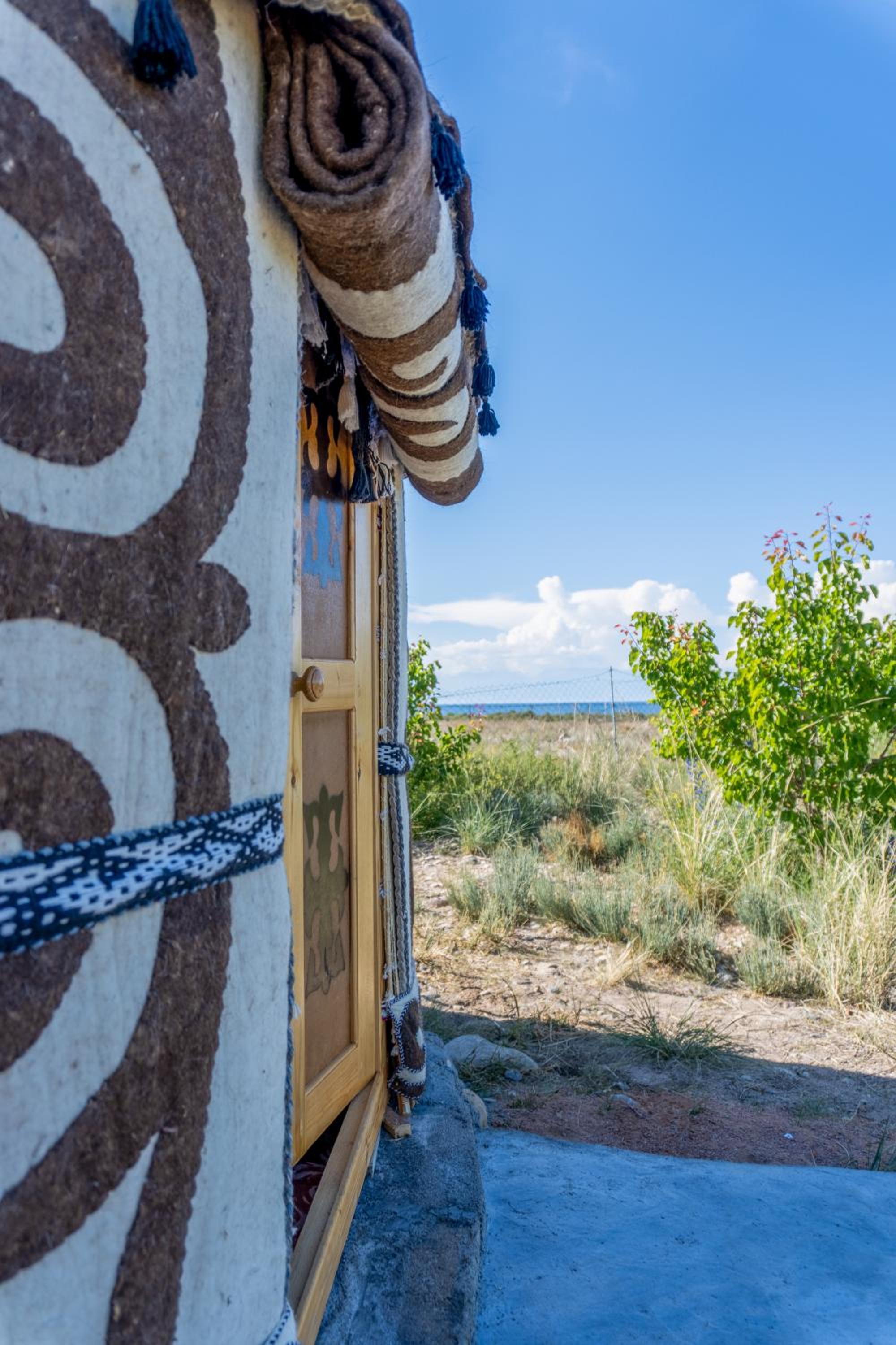 Guest house and yurt camp Svetlana