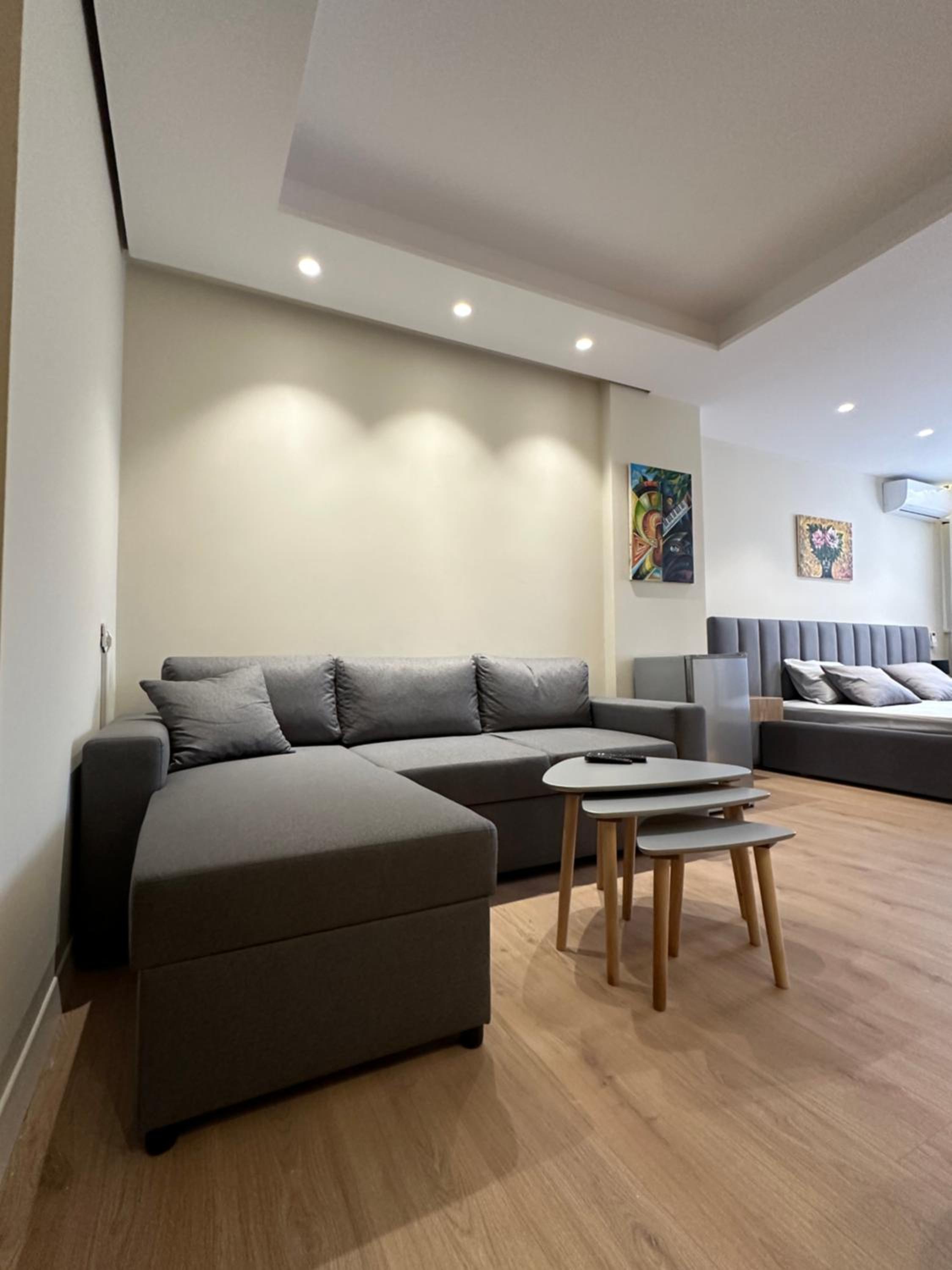 Toto Apartment