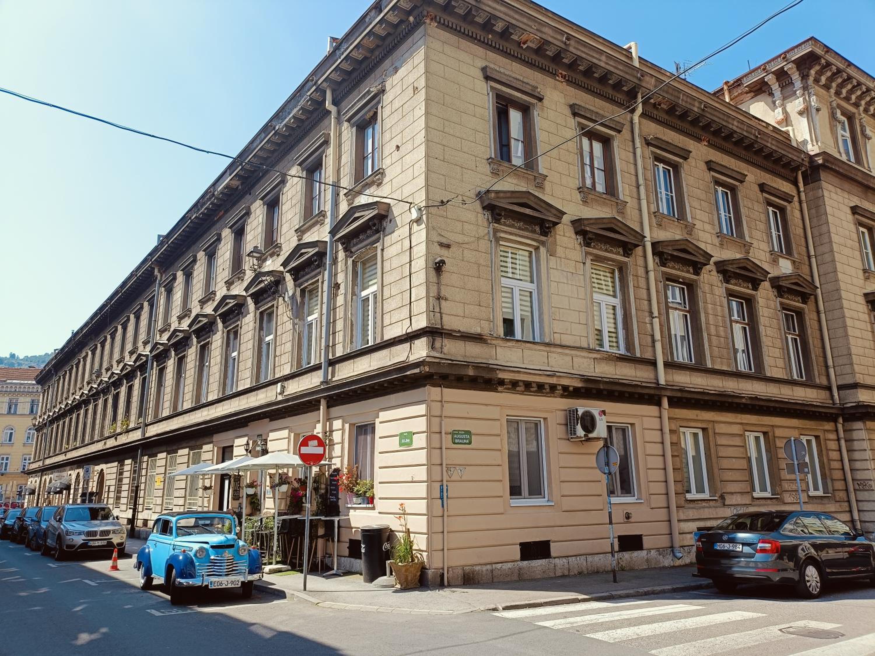Unique & Spacious 3BR Historic Flat in City Centre