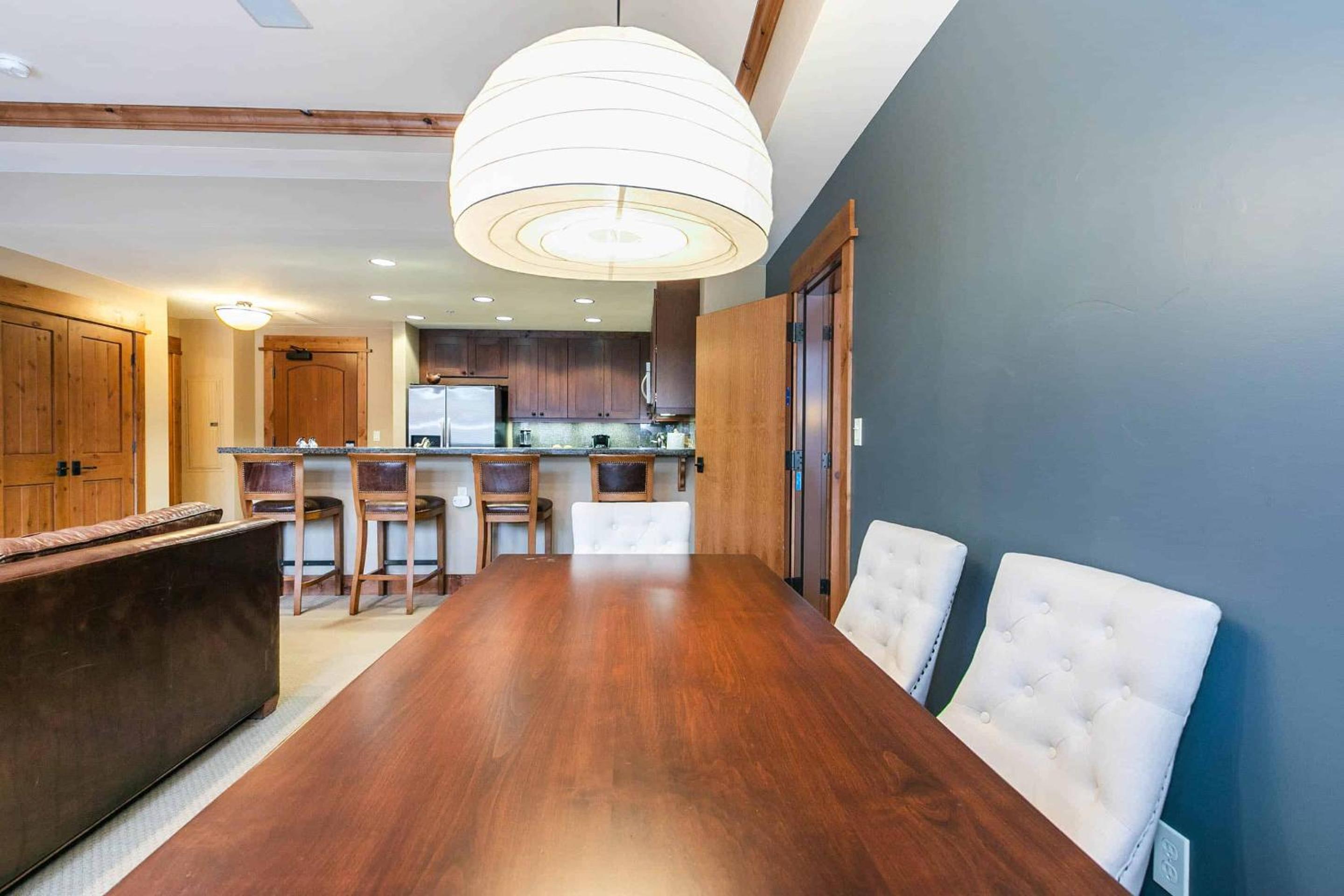 Lake Tahoe Vacations - Catamount Lodge 201B by East West Hospitality - Property Image 12