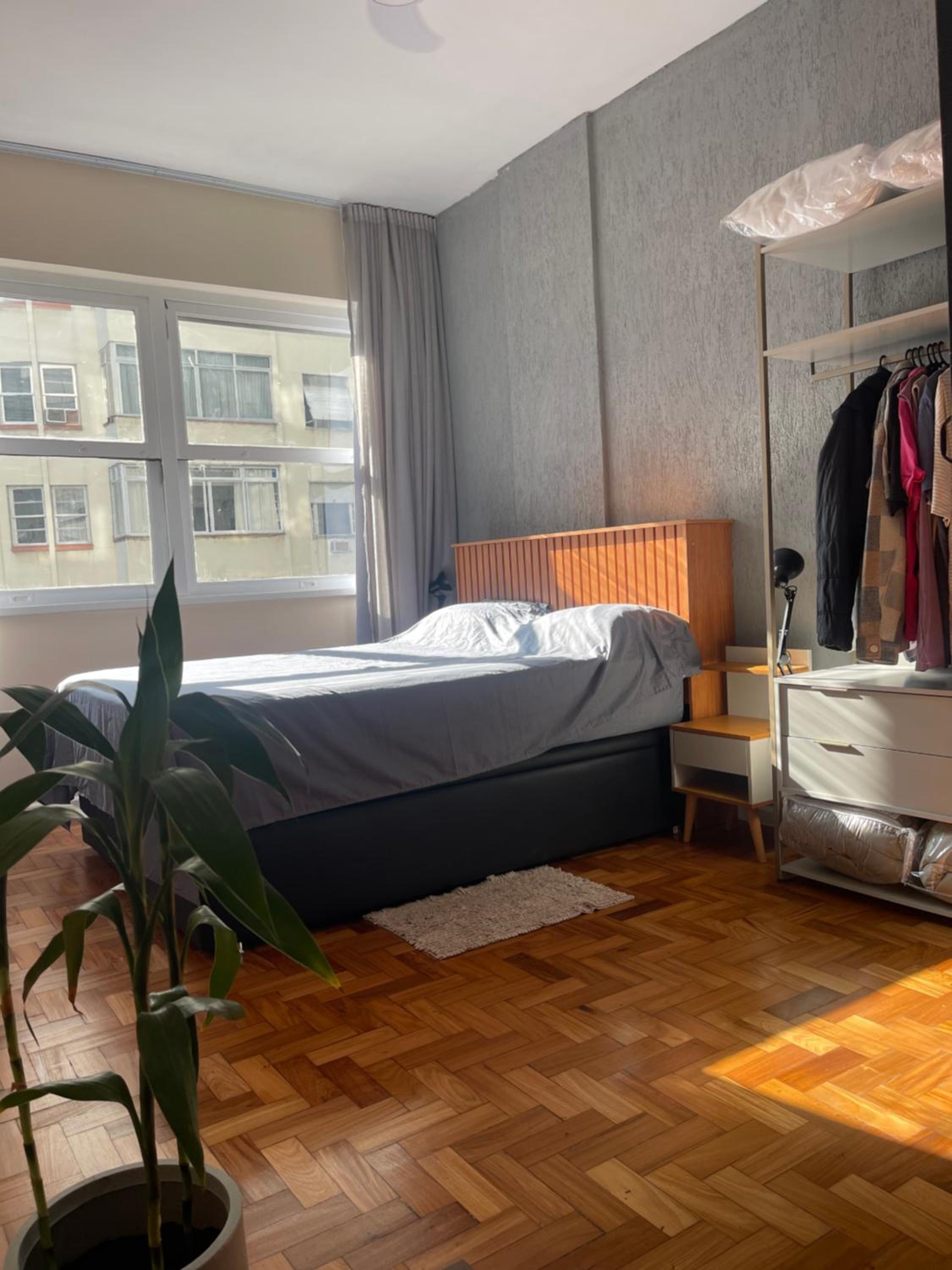 Quadra praia! Loft industrial requintado NOVO para 4 pessoas vizinho COPACABANA PALACE!
