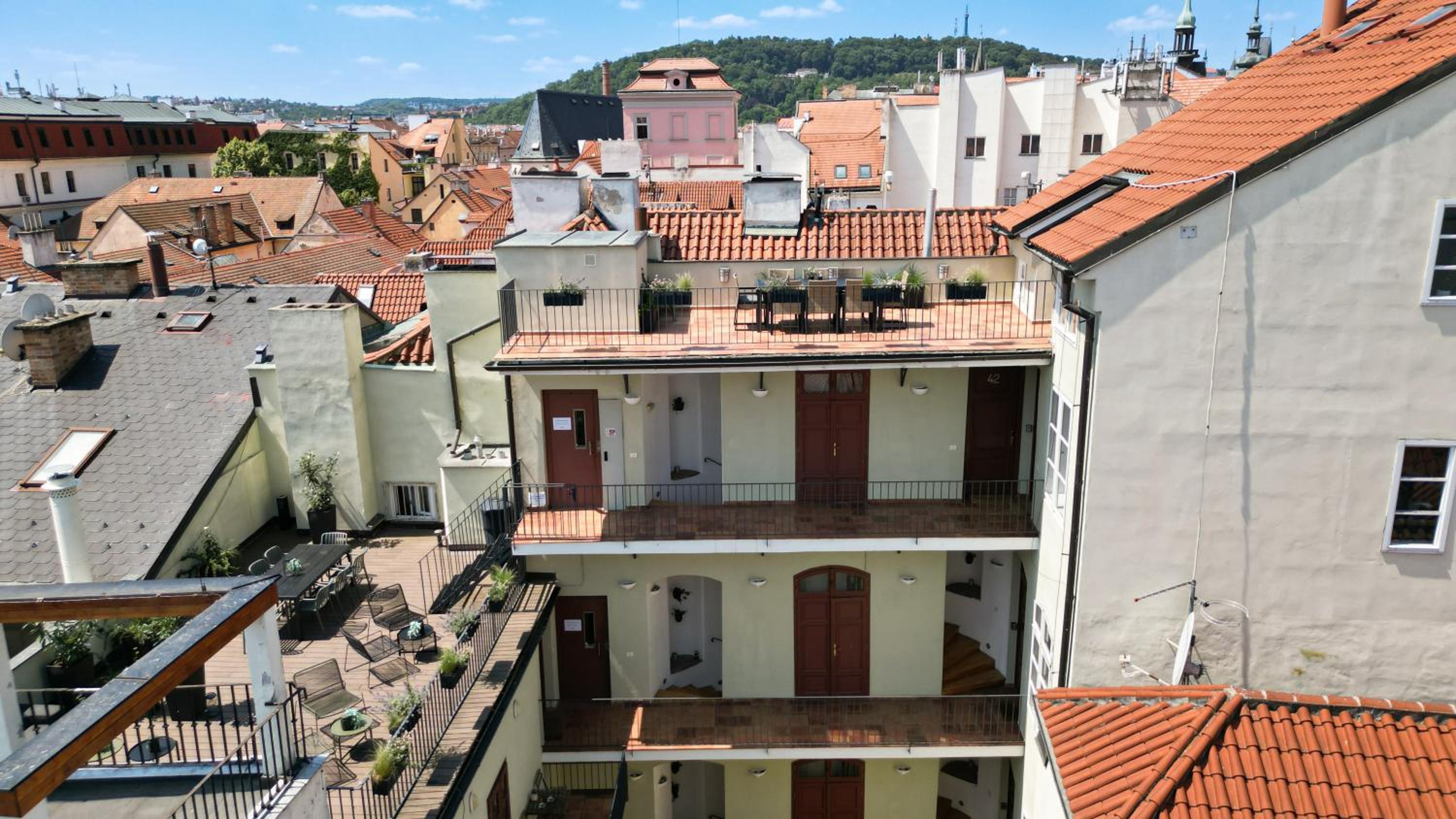Charles Apartments in Old Town