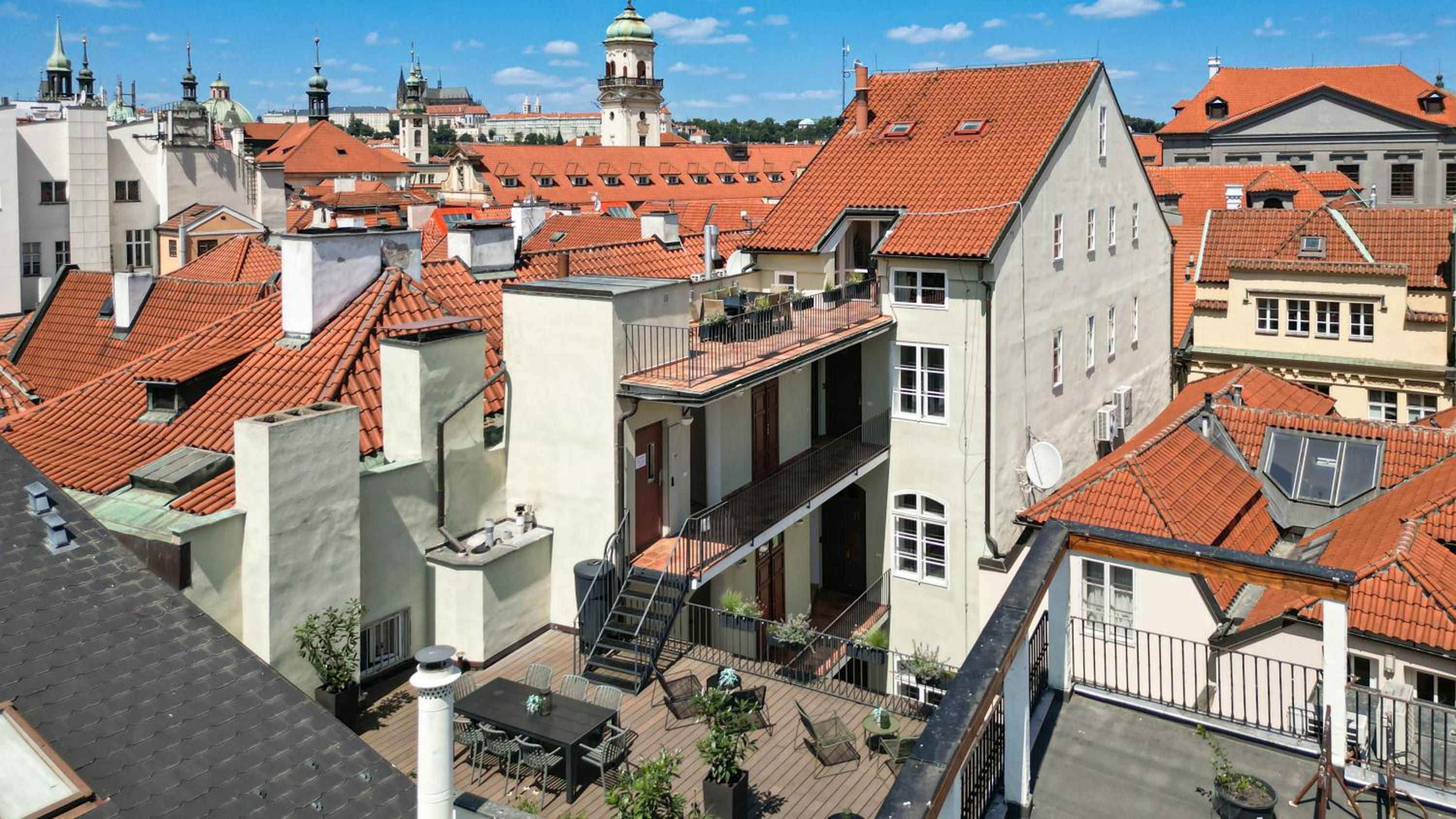 Charles Apartments in Old Town