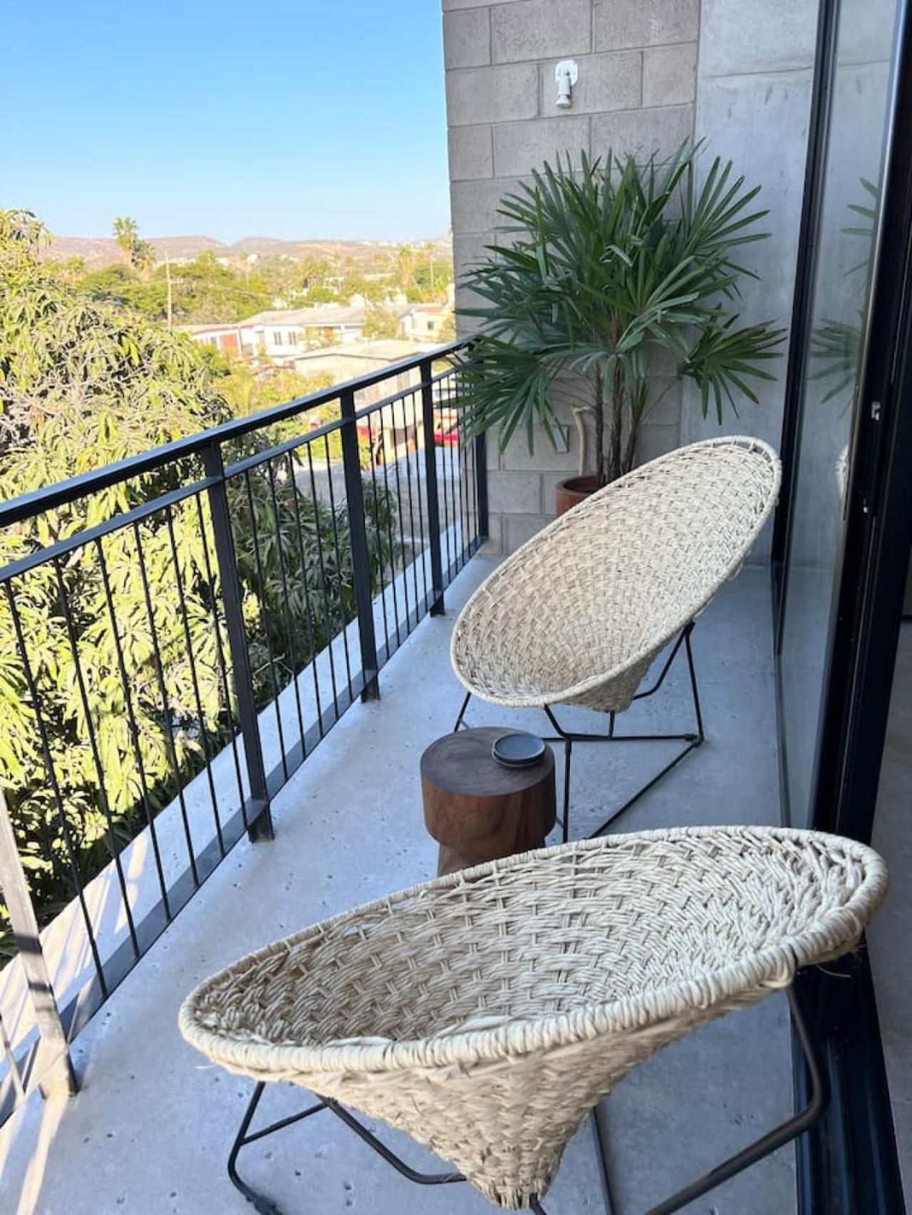 Casa KiKi Penthouse by Beach and Town view 5