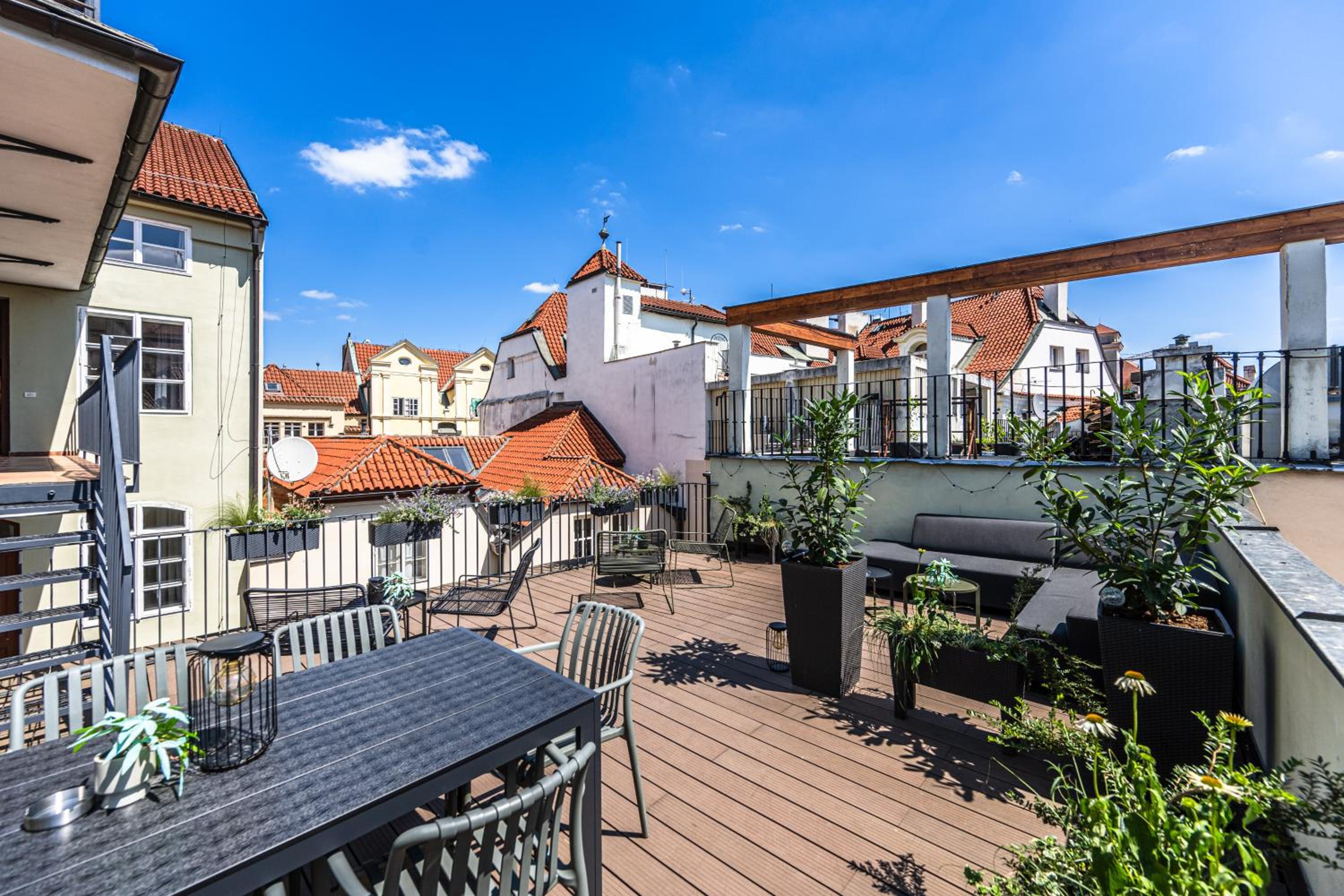 Charles Apartments in Old Town