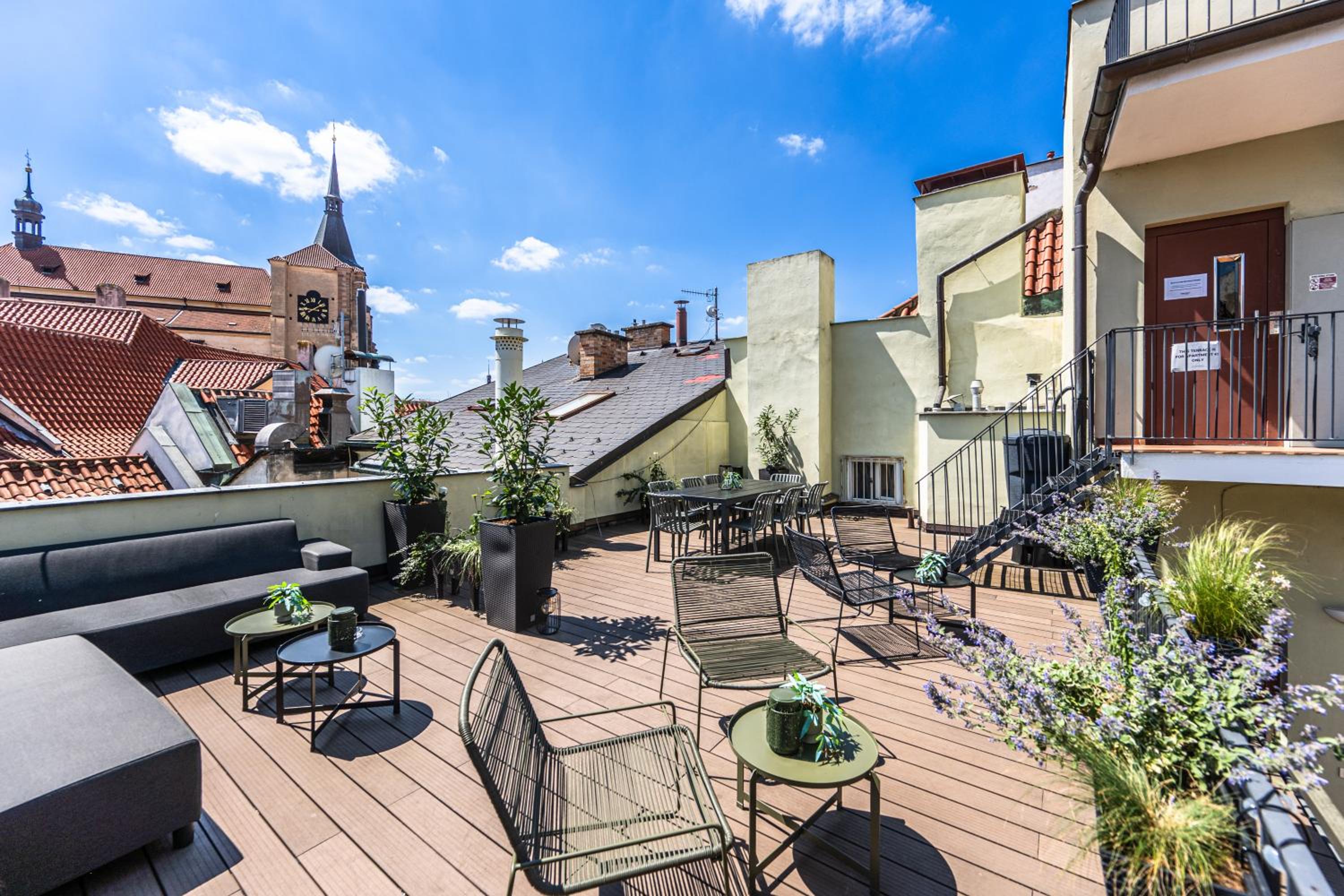 Charles Apartments in Old Town