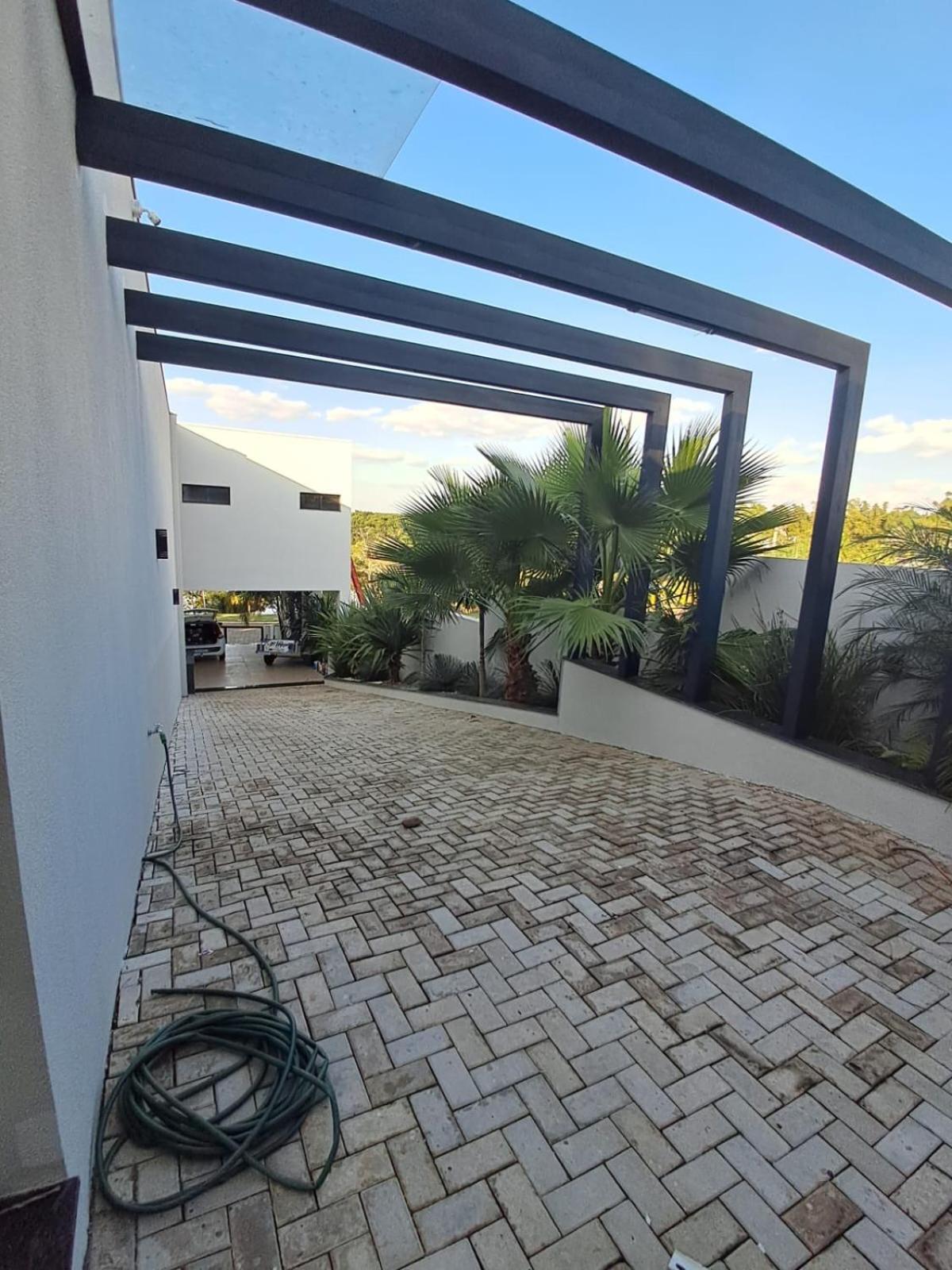 Casa Garden